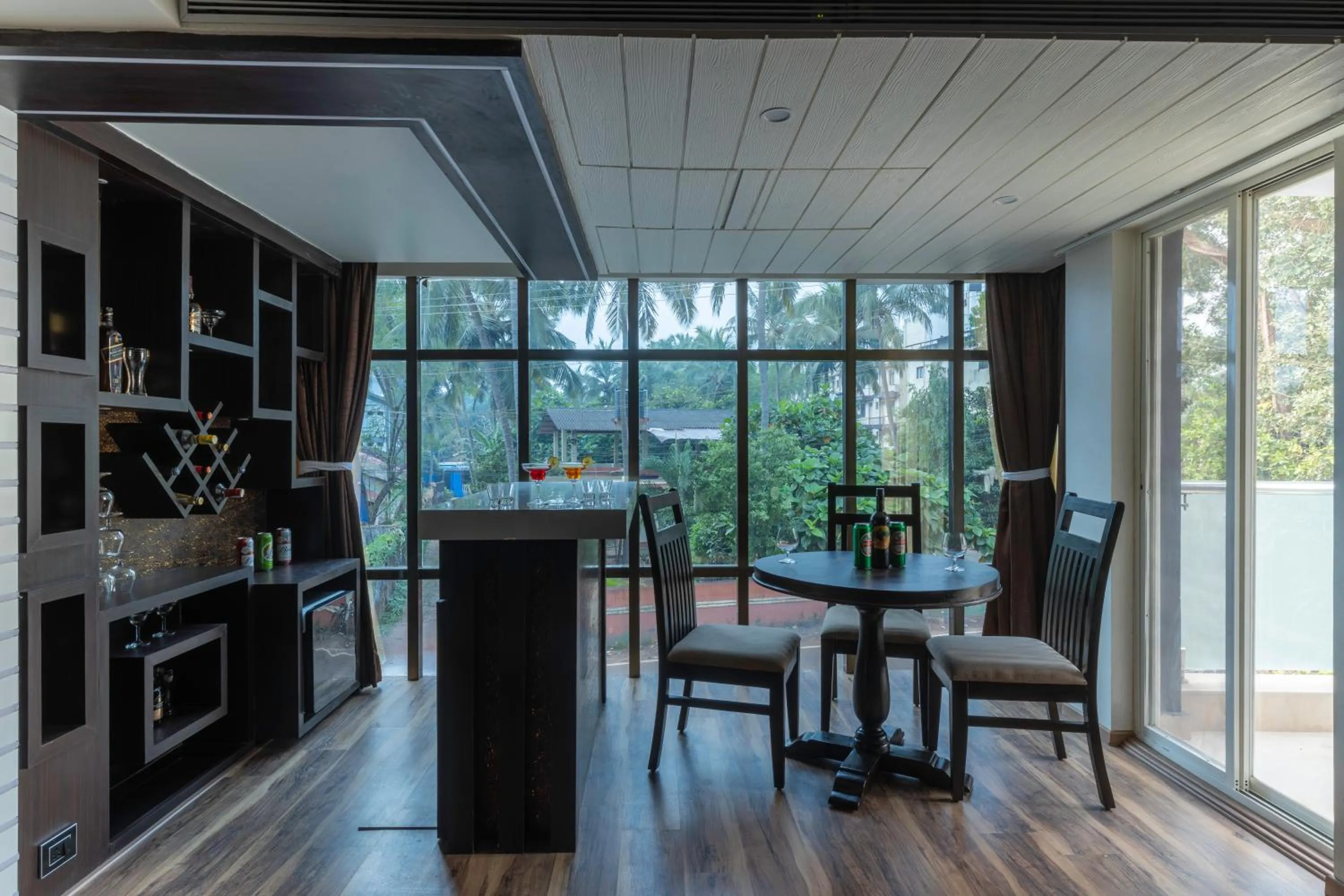 Lounge or bar in Divan Clarks Inn Goa