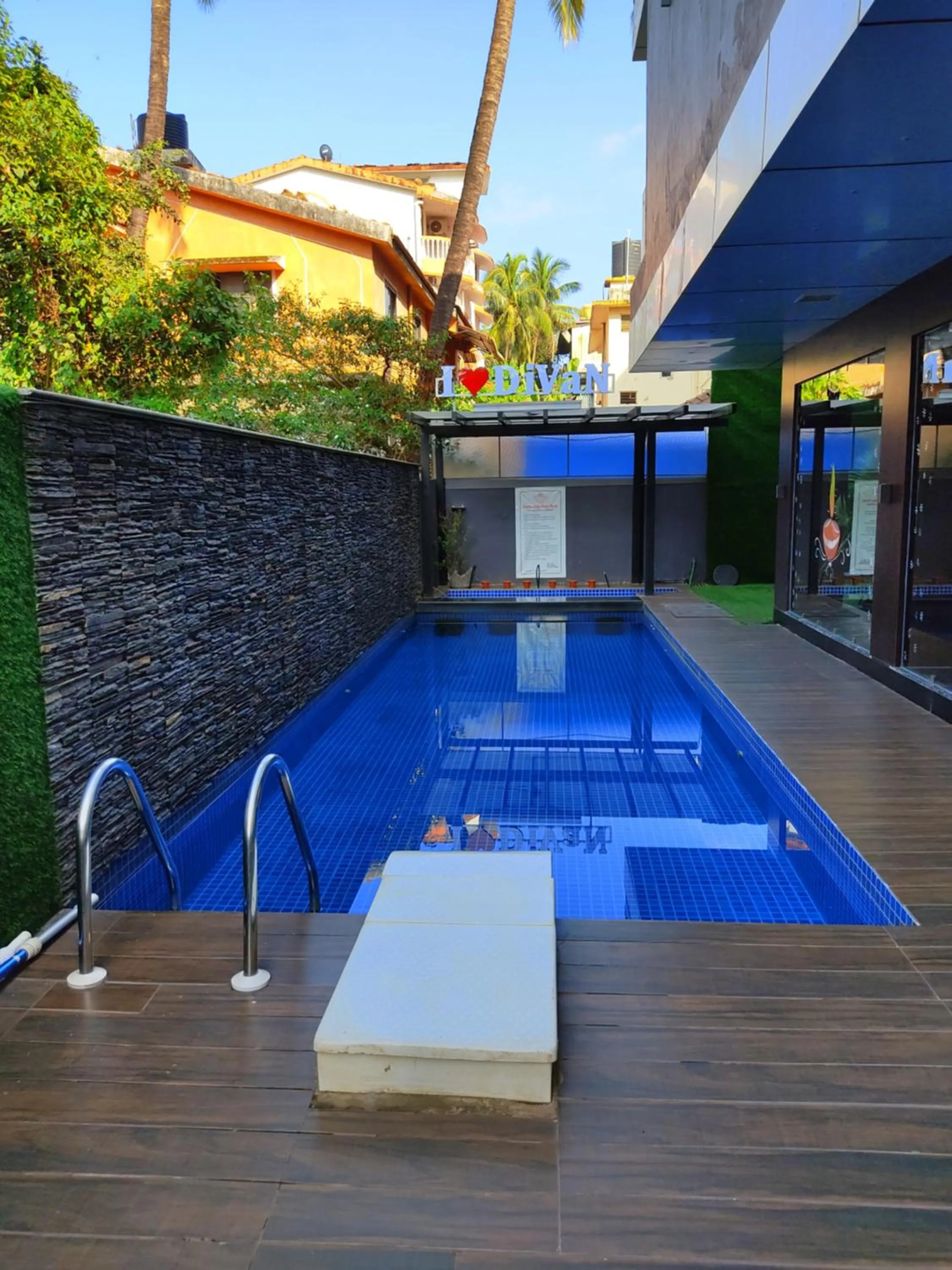 Pool view in Divan Clarks Inn Goa
