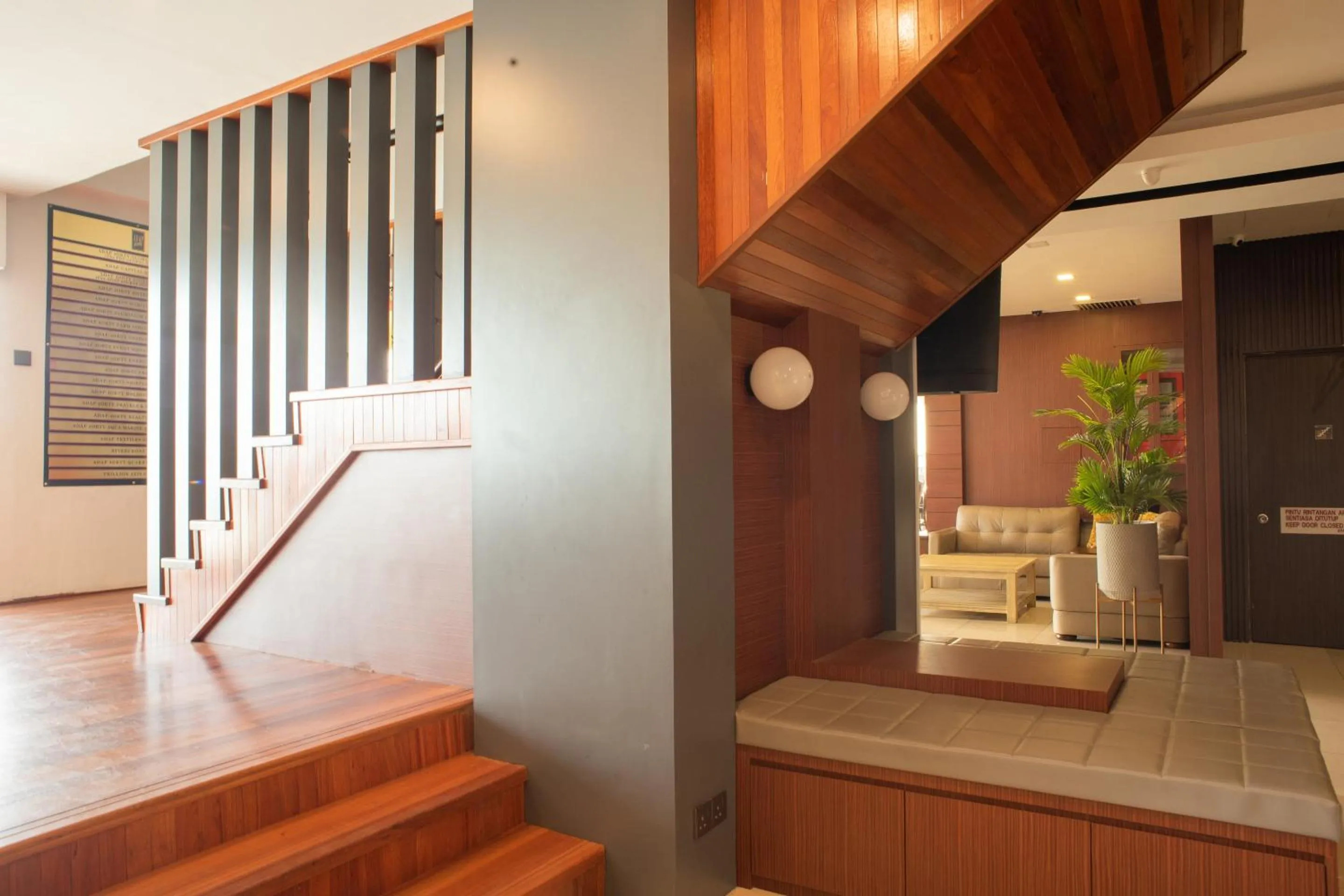 Other in Capital O 90083 Riverfront Inn