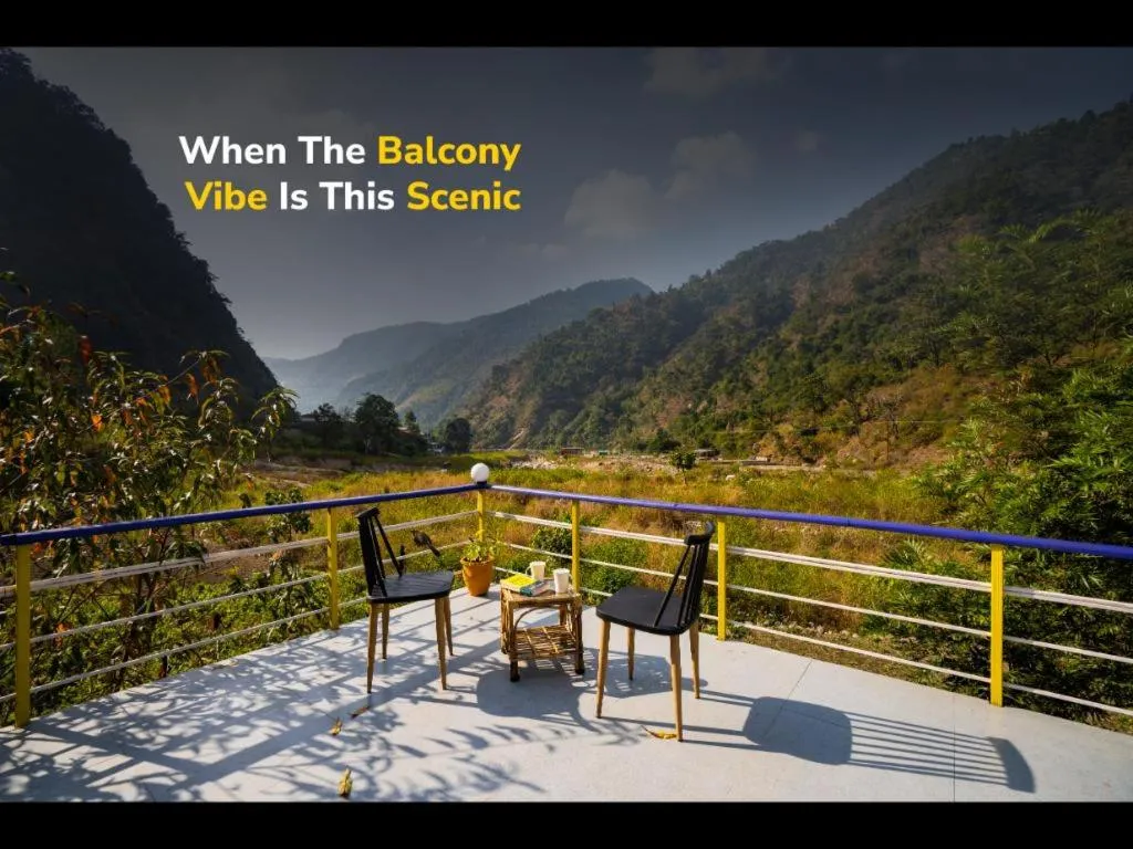 Mountain view in goSTOPS Dehradun, Maldevta