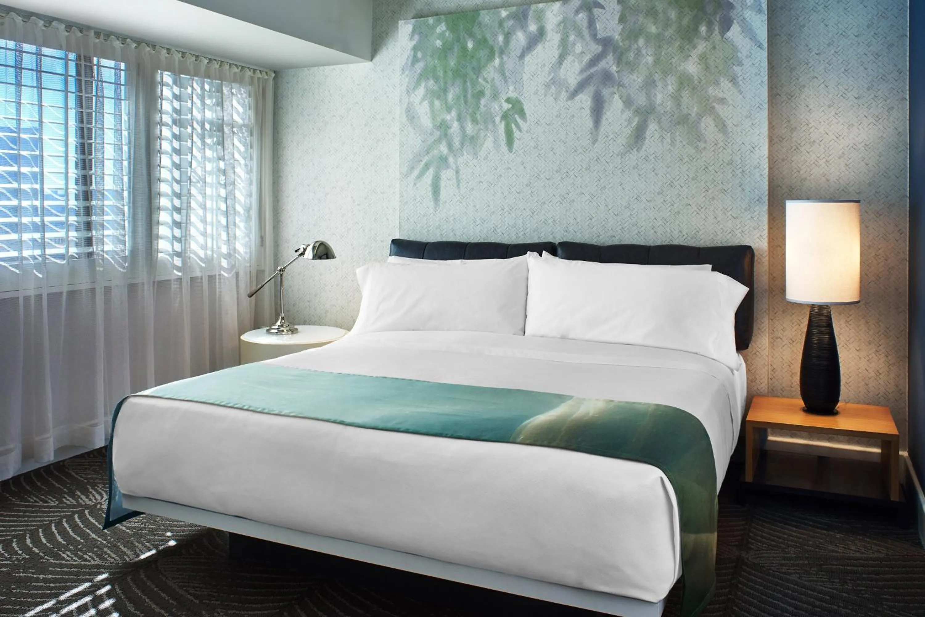 Photo of the whole room, Bed in W Los Angeles – West Beverly Hills