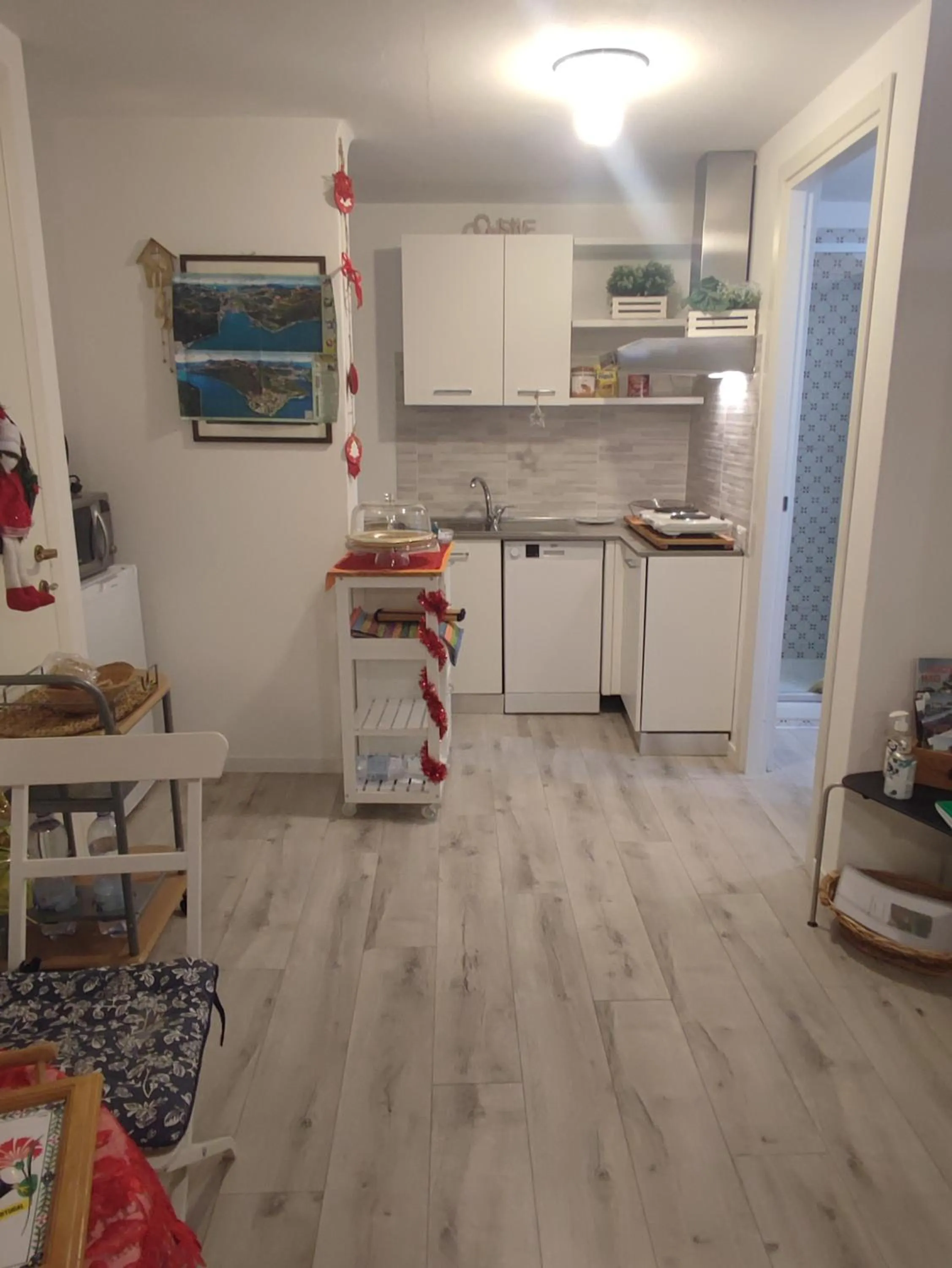 Kitchen or kitchenette in La Finestra sul Lago