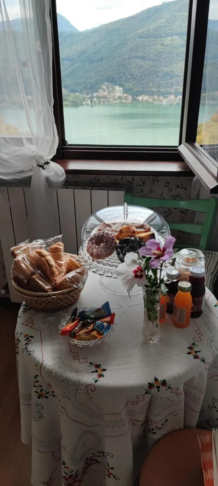 Food and drinks in La Finestra sul Lago