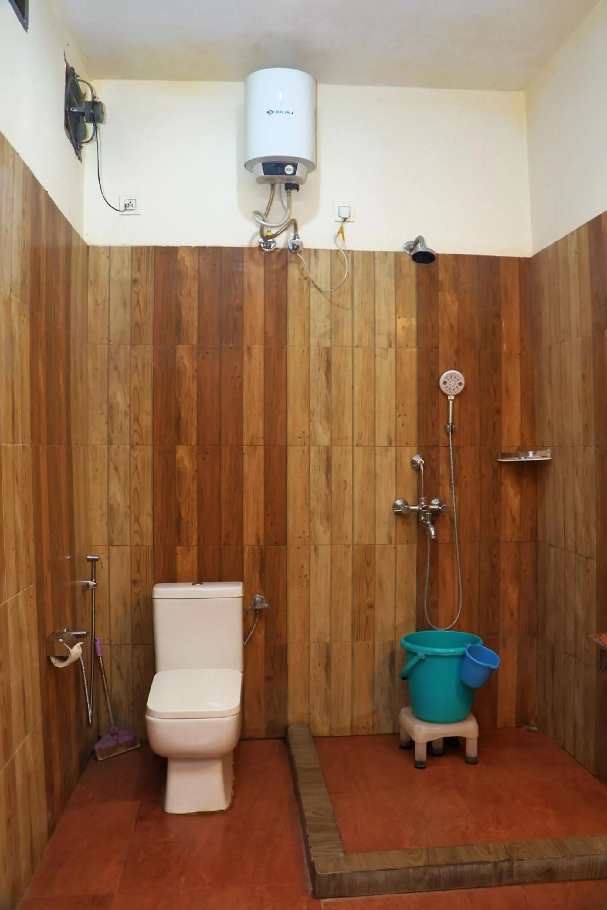 Toilet in Vanasthali Jungle Resort Jim Corbett