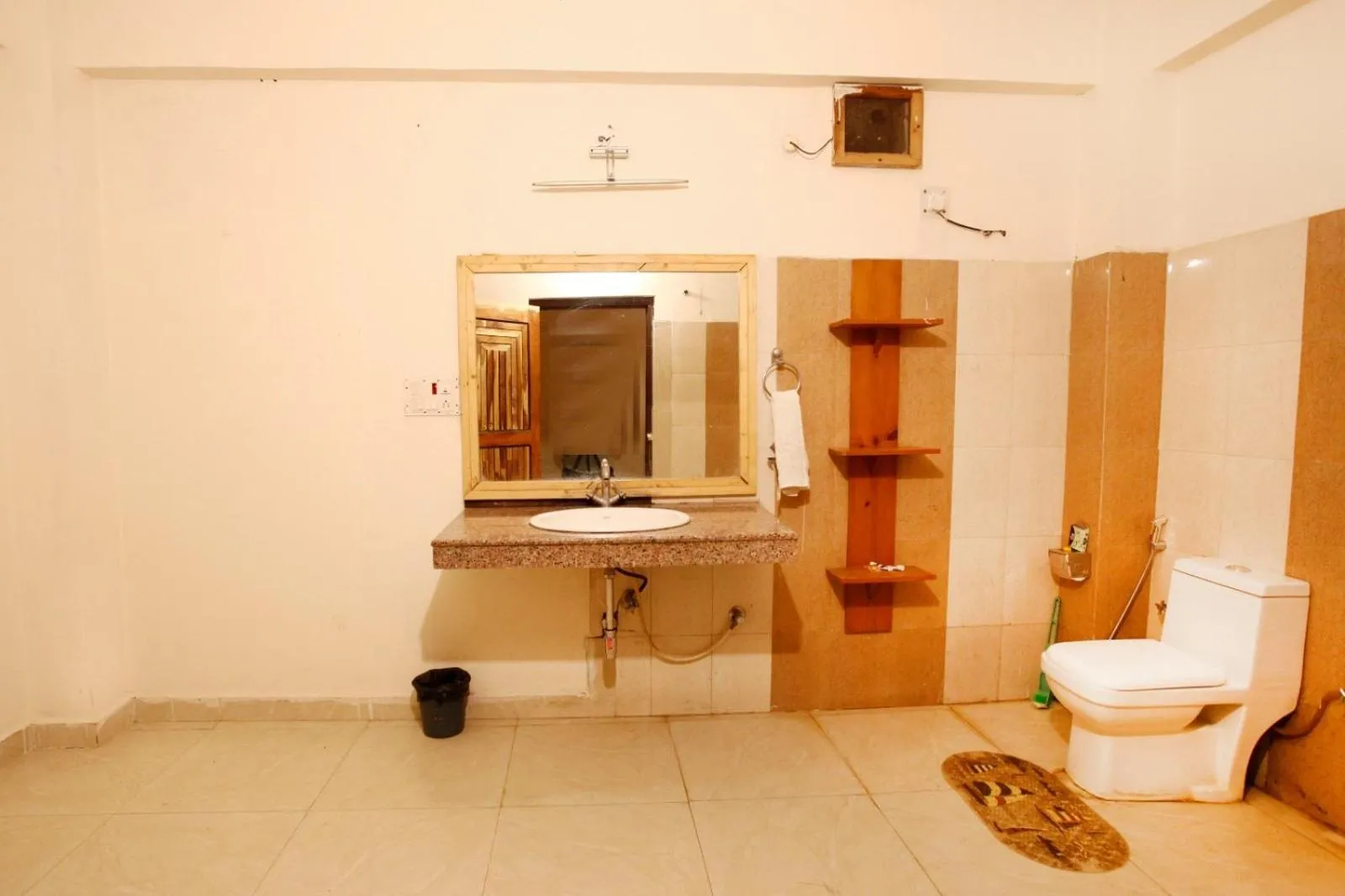 Toilet in Vanasthali Jungle Resort Jim Corbett