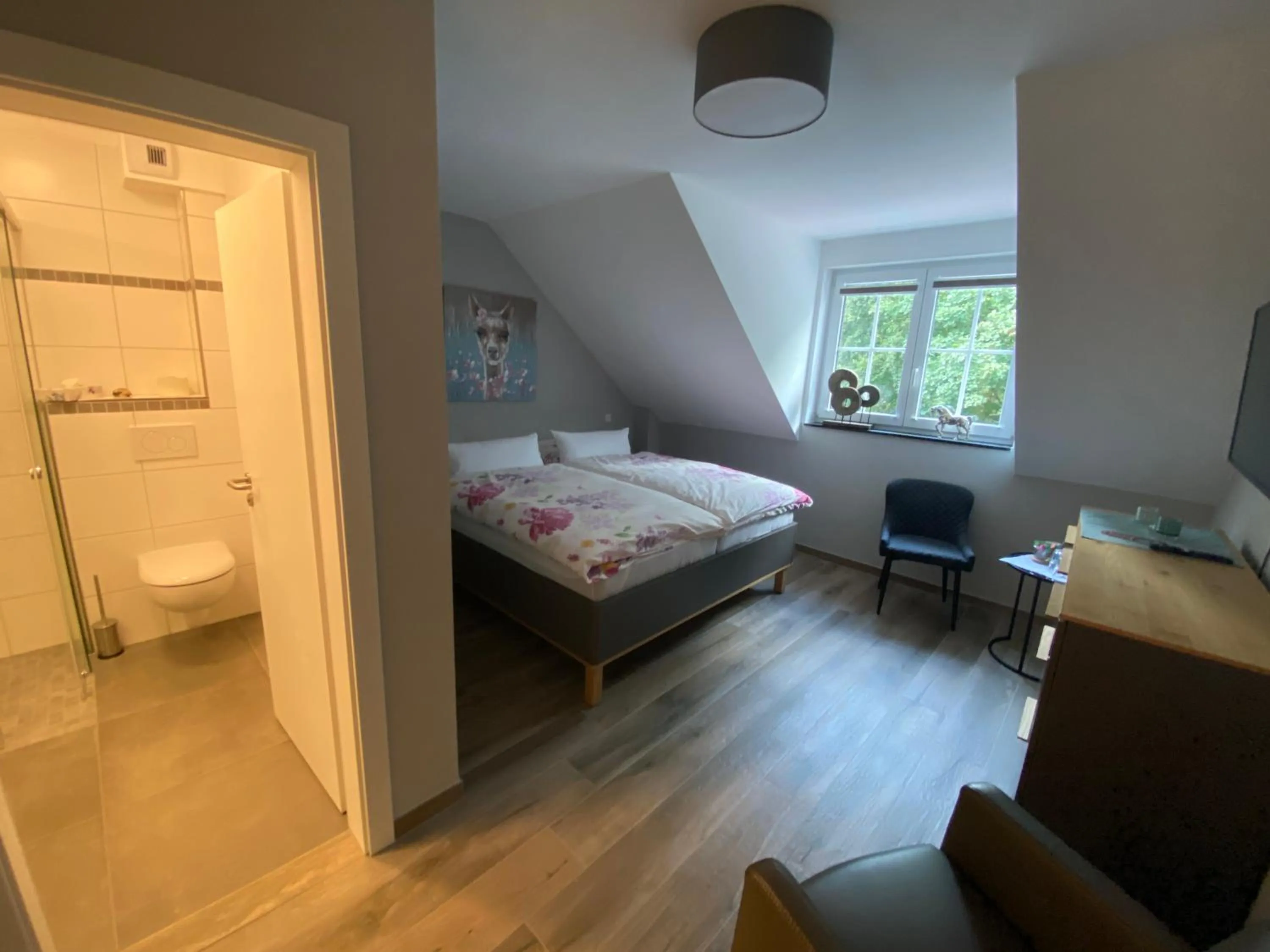 Shower, Bed in Waldhotel Am Jäger