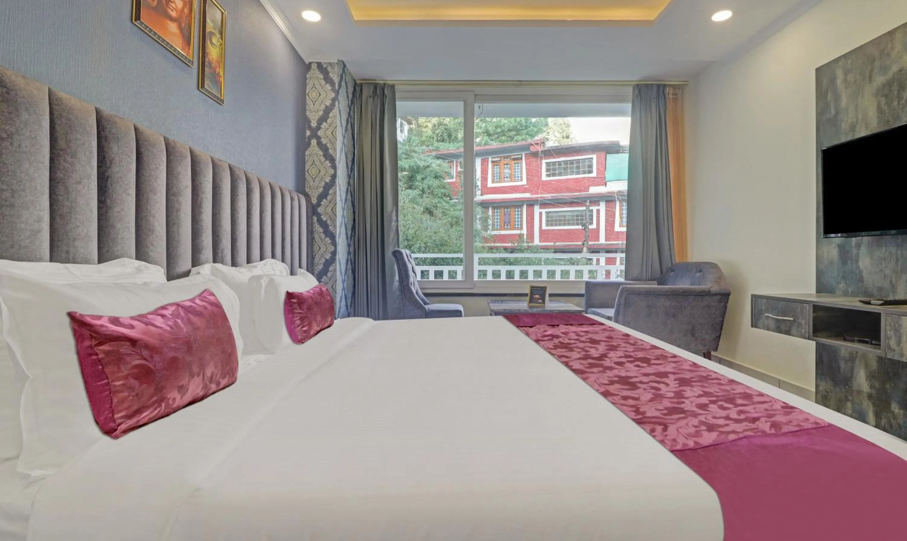 Bed in Hotel Woodville Inn - Hotel in Mcleodganj
