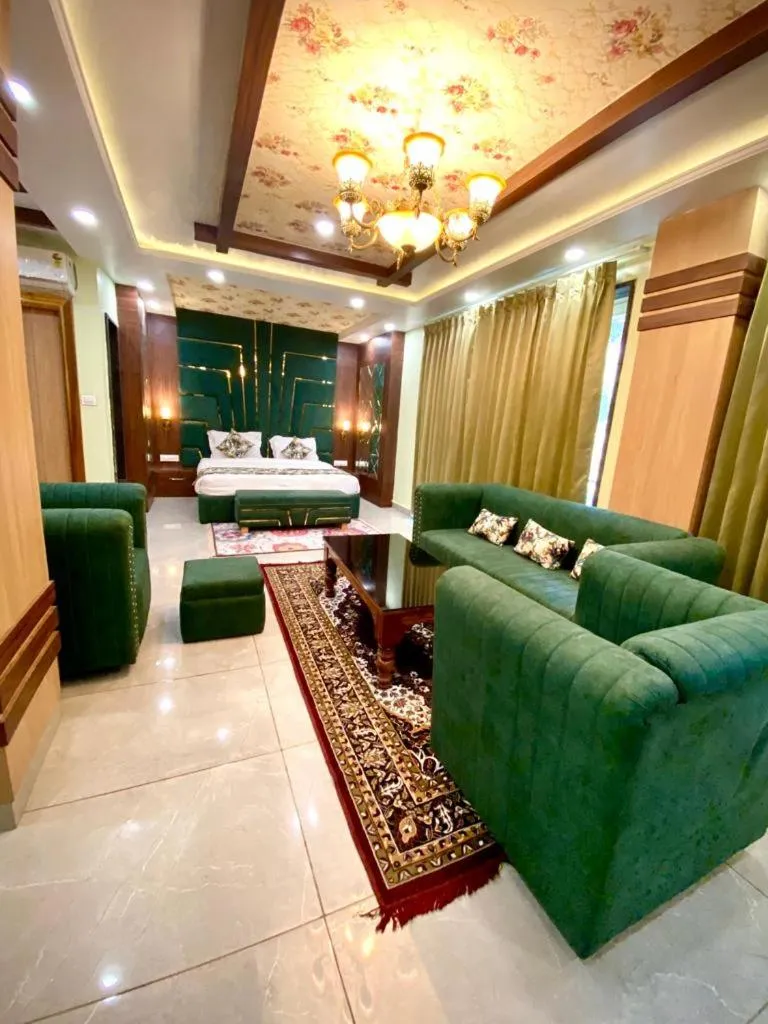 Bed in Hotel Woodville Inn - Hotel in Mcleodganj