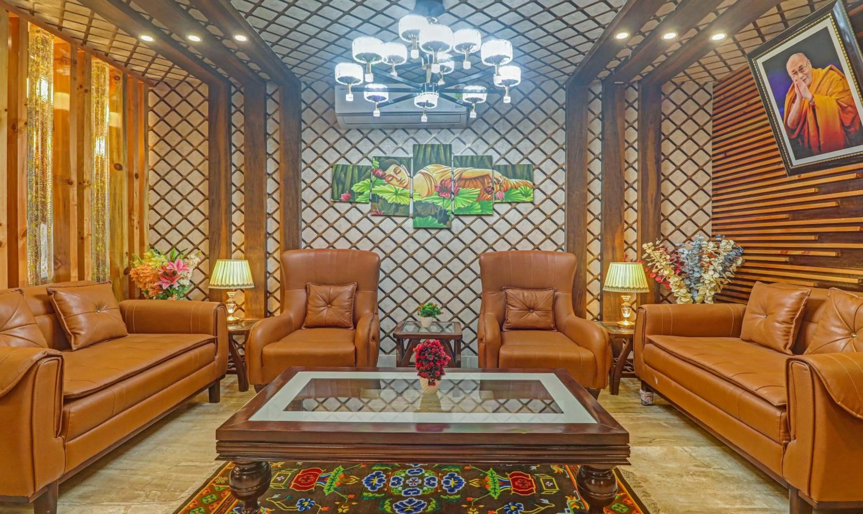 Property building in Hotel Woodville Inn - Hotel in Mcleodganj