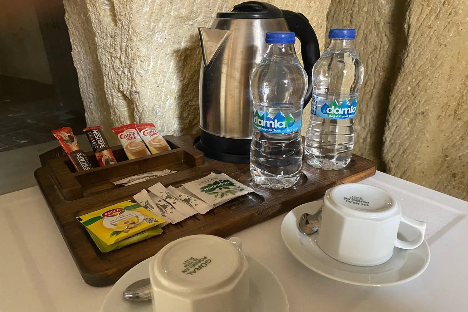 Coffee/tea facilities in Junior Ottoman Cave