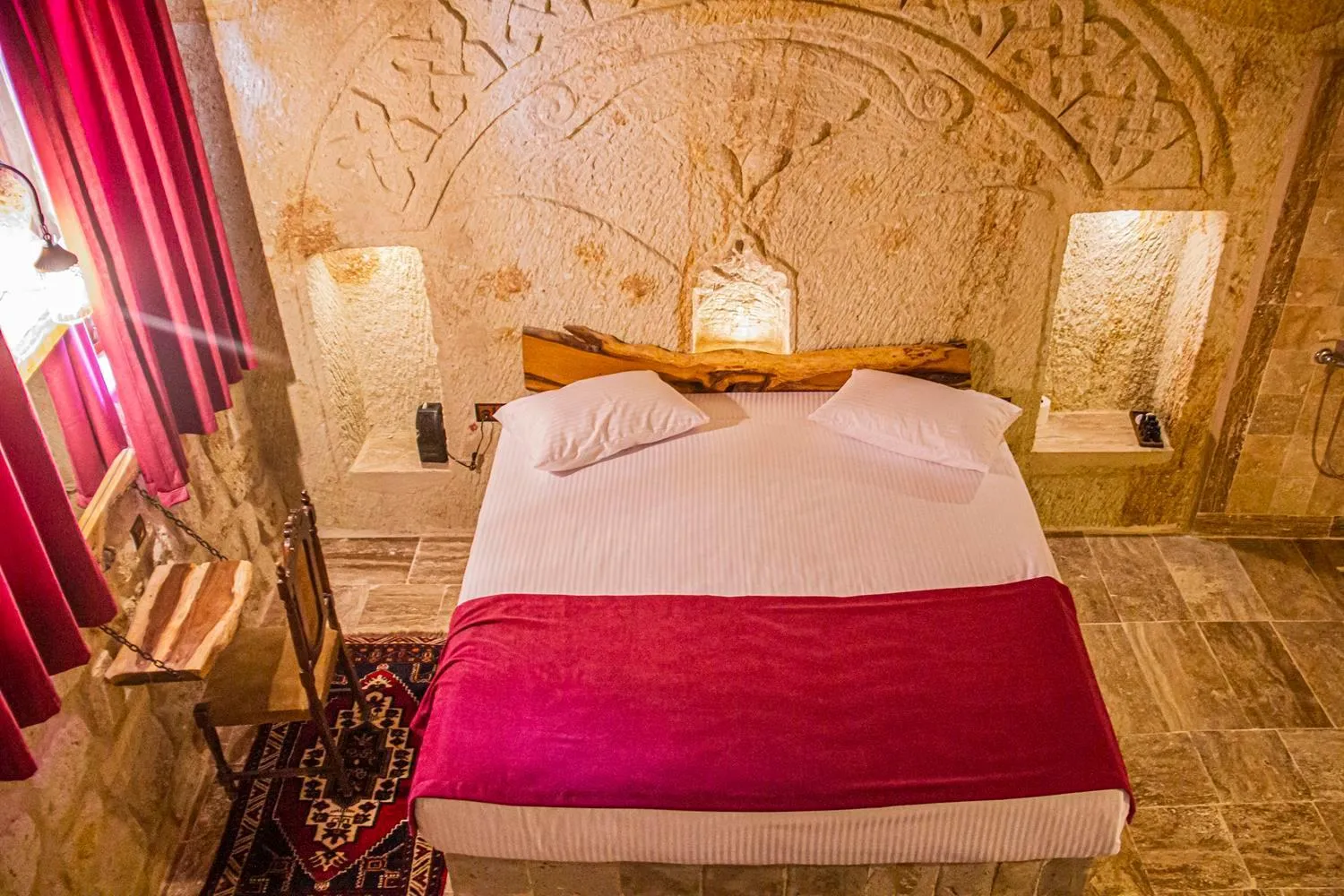 Bed in Junior Ottoman Cave