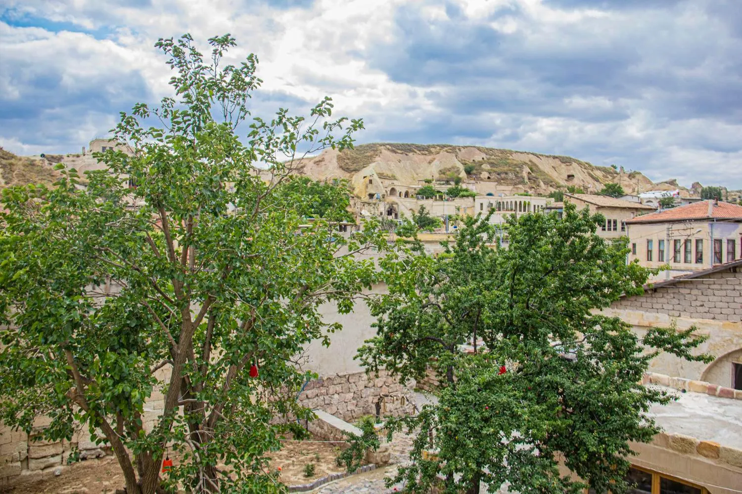 Property building in Junior Ottoman Cave