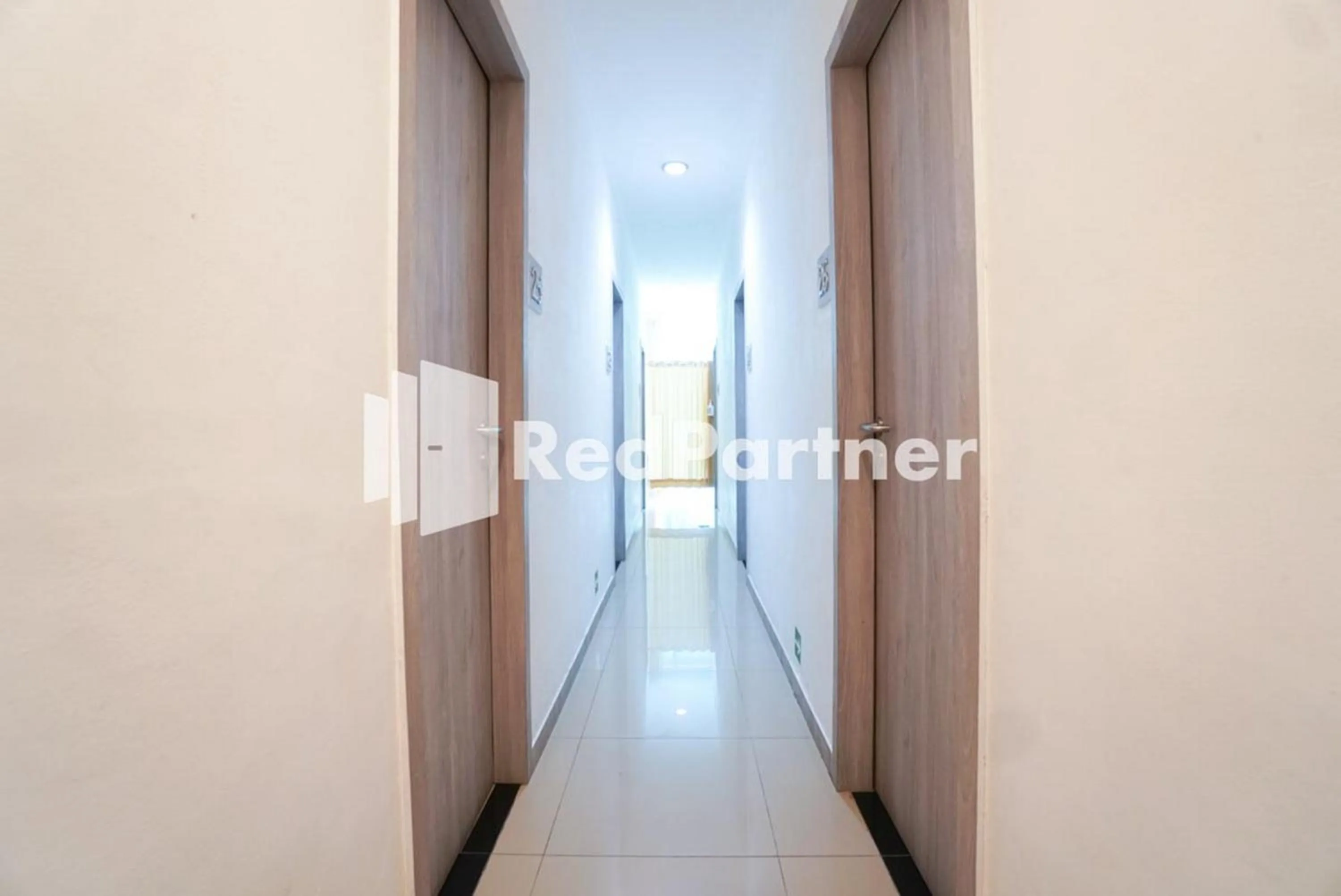 Floor plan in Eascot Hotel Mitra RedDoorz