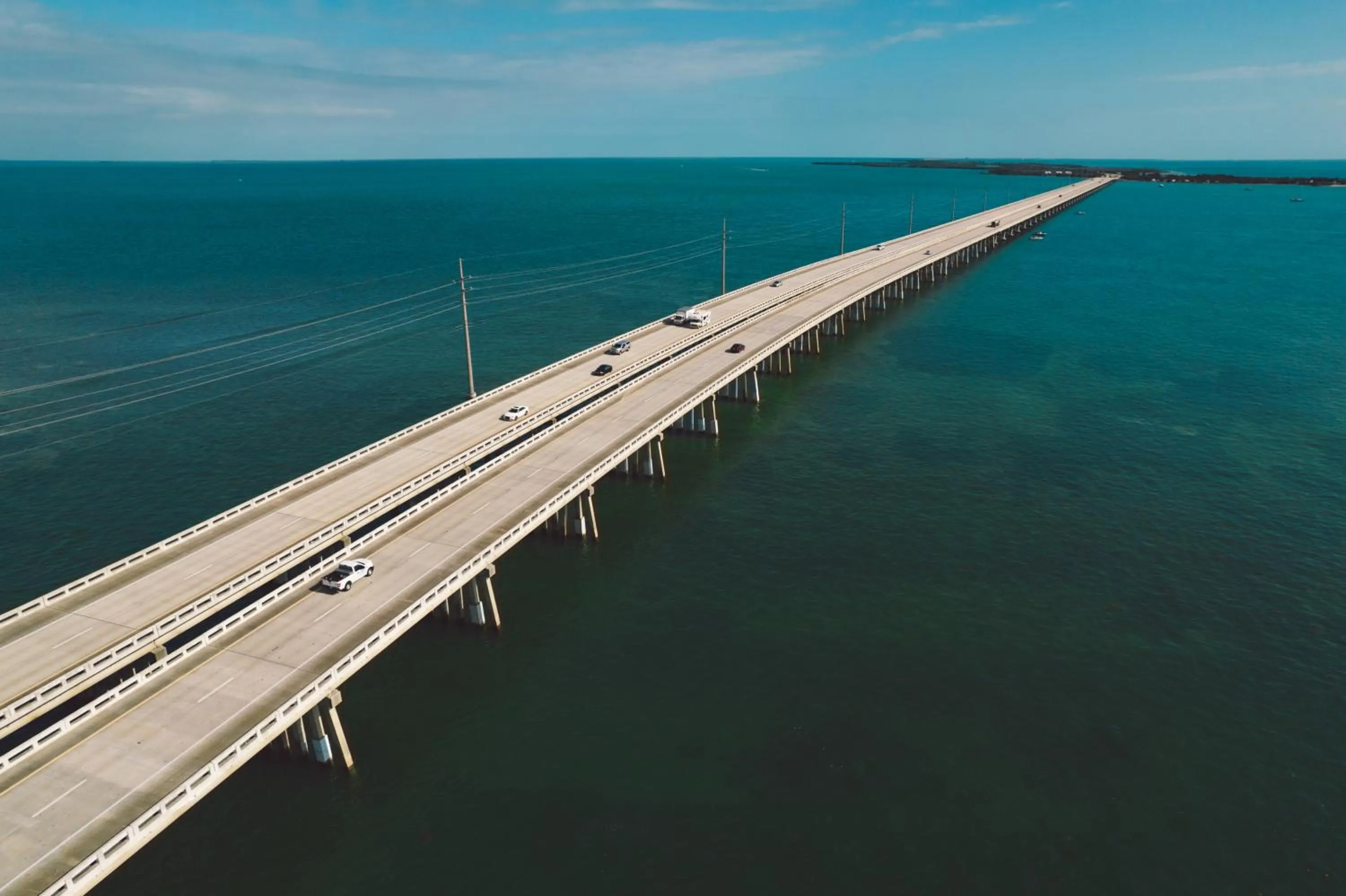 Tropic Isle Hotel & Apartment