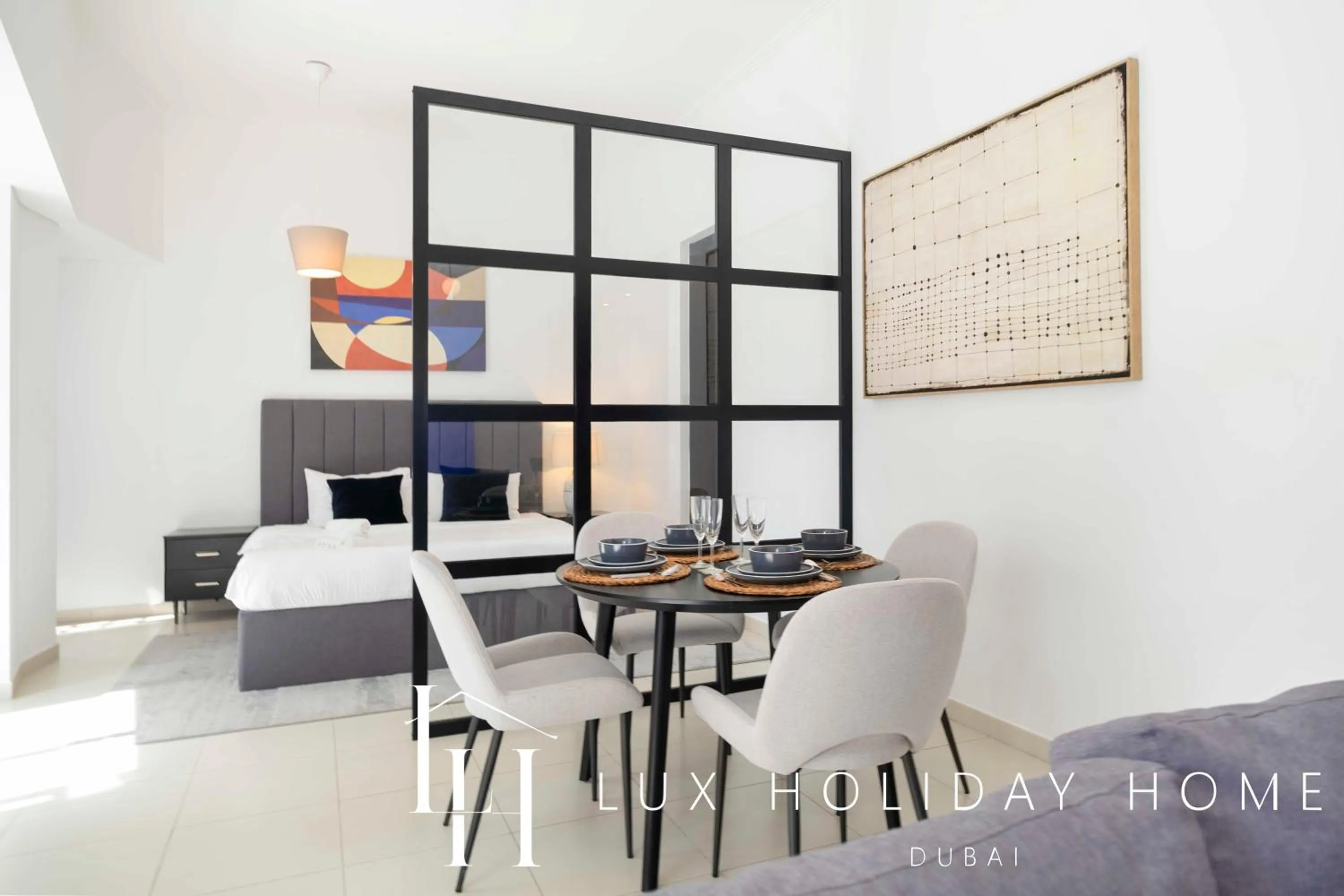 Dining area in LUX The Cayan Superior Suite 2, Dubai Marina