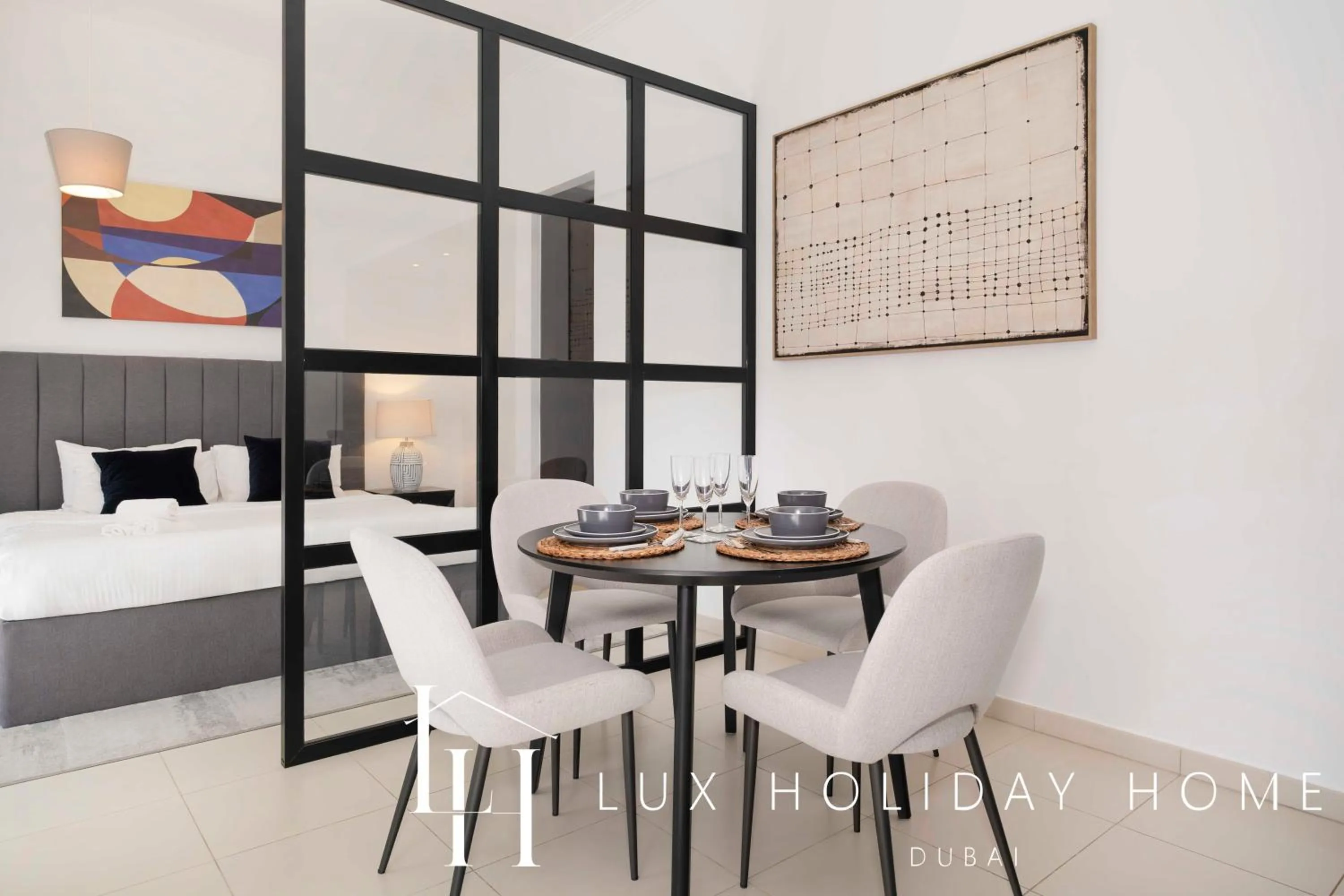 Dining area in LUX The Cayan Superior Suite 2, Dubai Marina