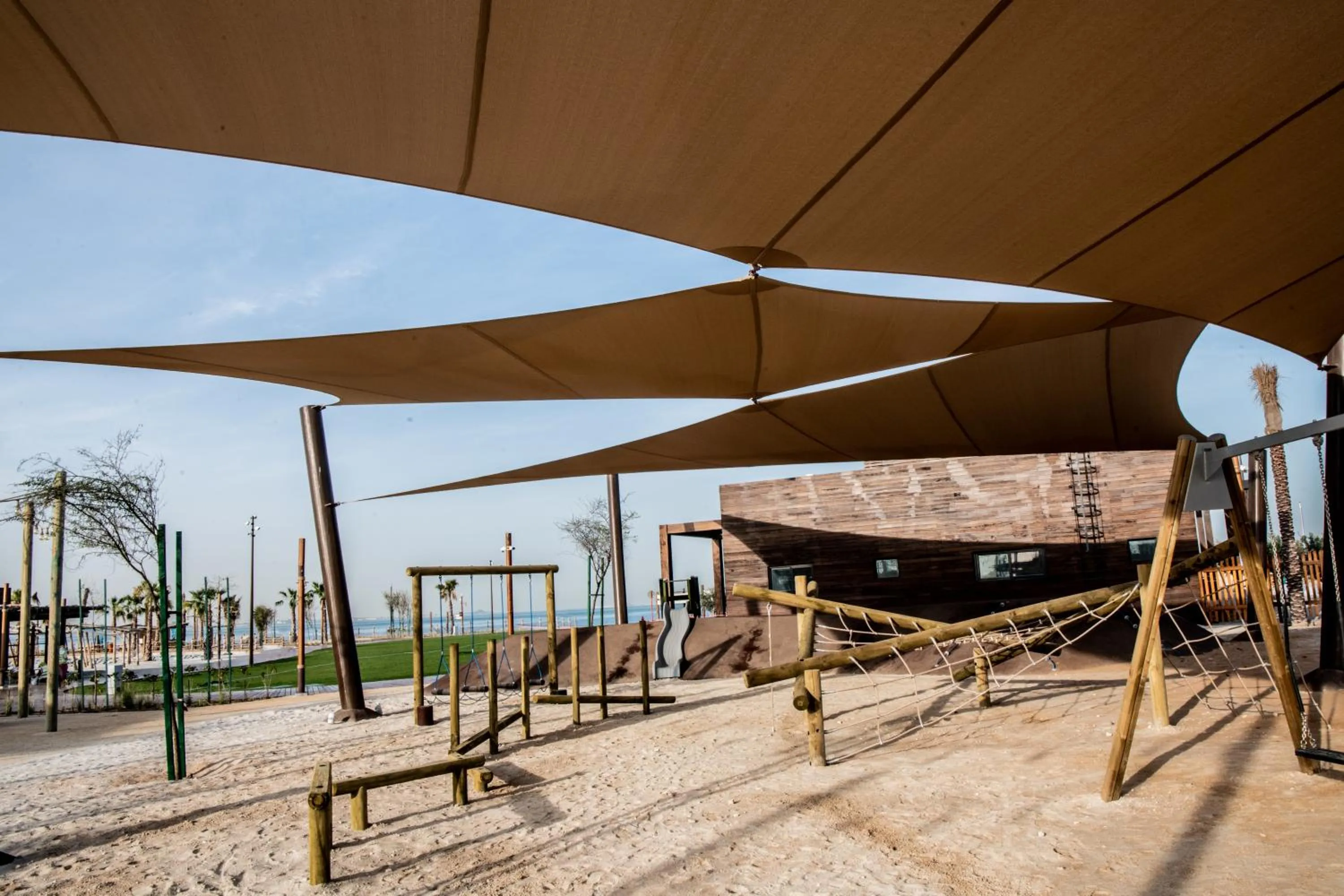 Activities in Bab Al Nojoum Hudayriyat Camp