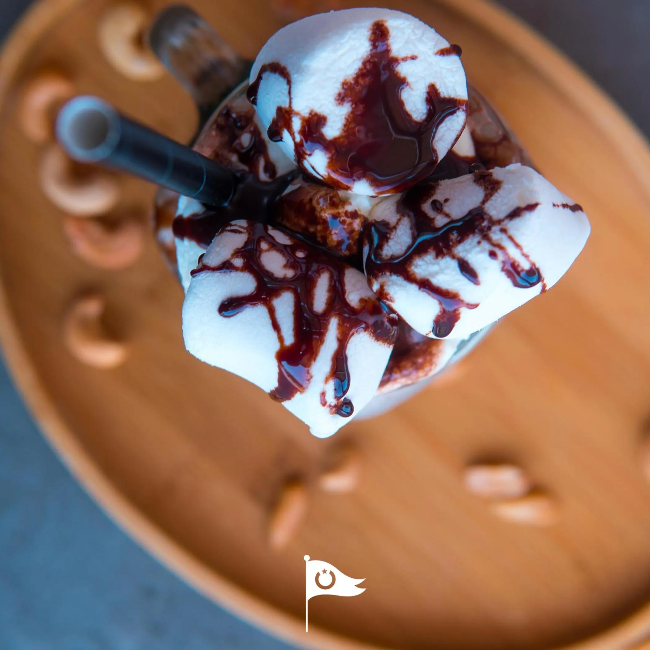 Restaurant/places to eat in Bab Al Nojoum Hudayriyat Camp