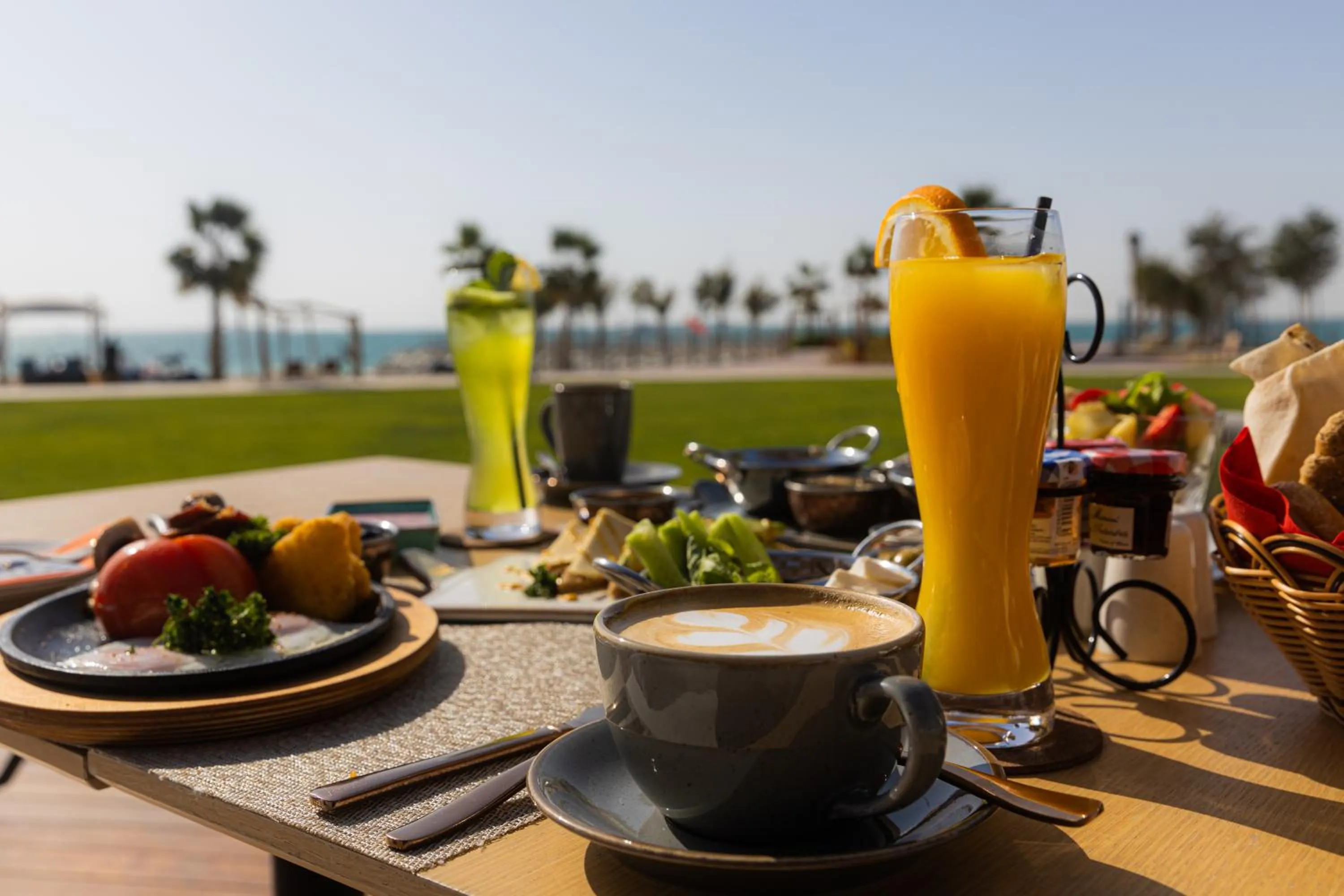 Restaurant/places to eat in Bab Al Nojoum Hudayriyat Camp