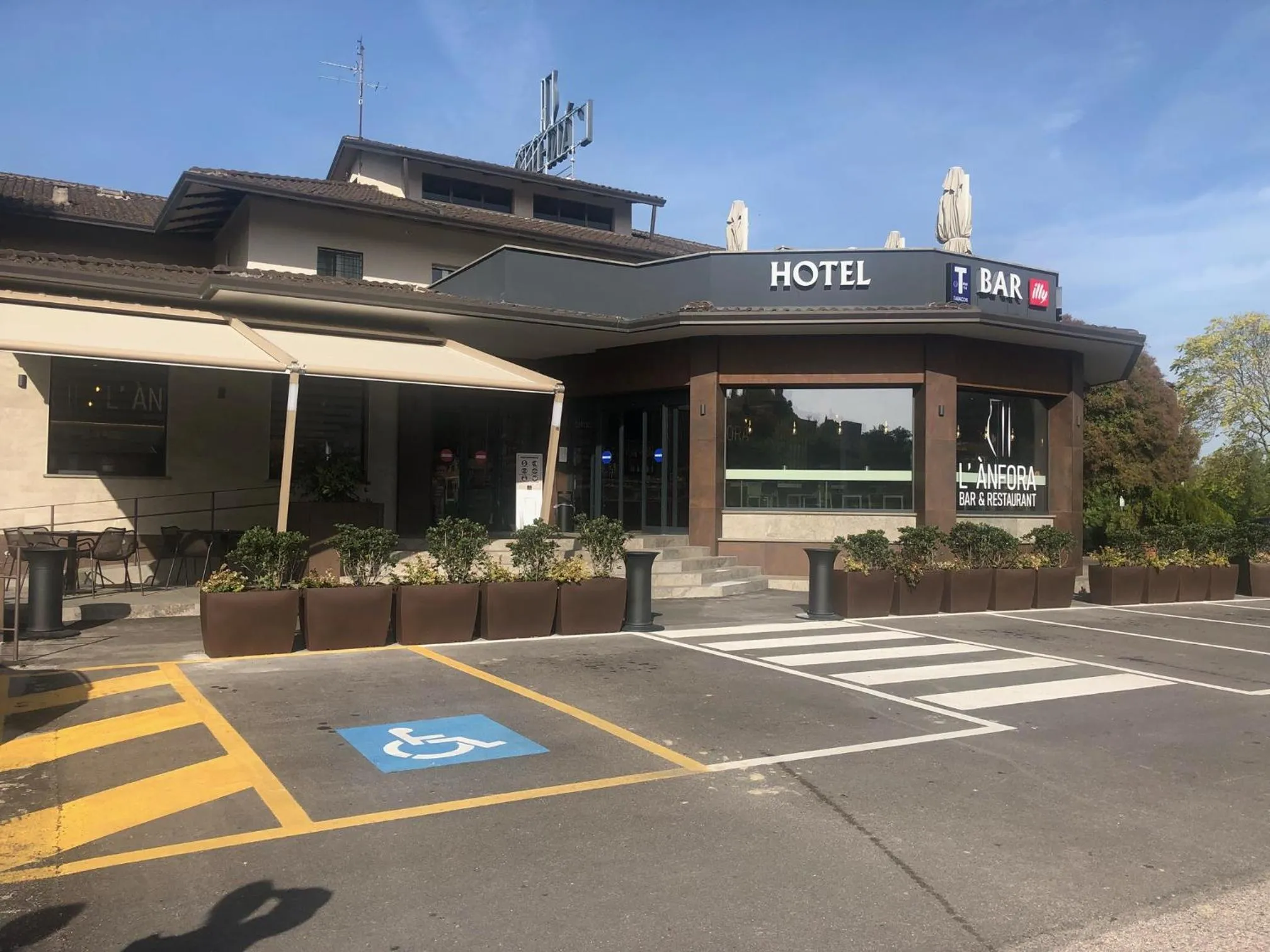 Facade/entrance in L'Anfora