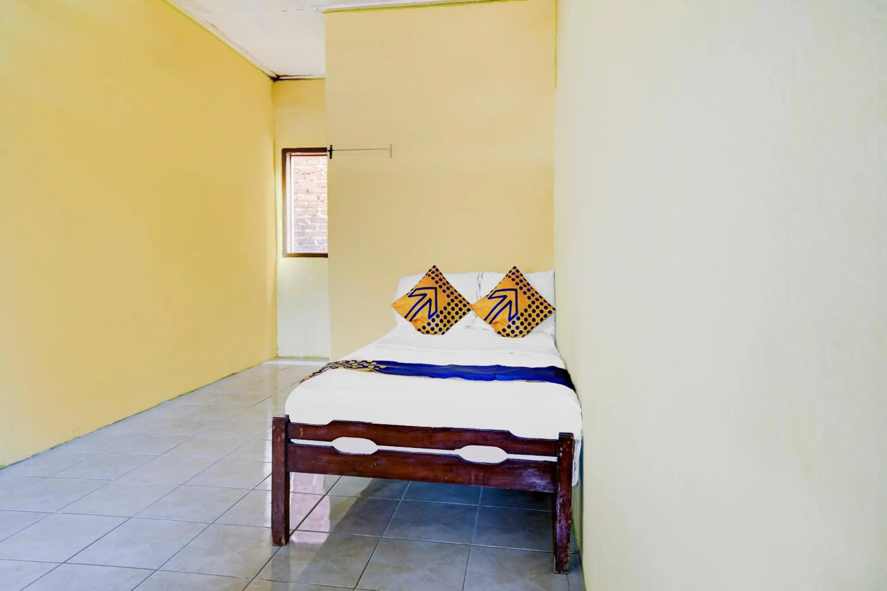 Bedroom, Bed in OYO Life 90701 Kost Syariah Deris