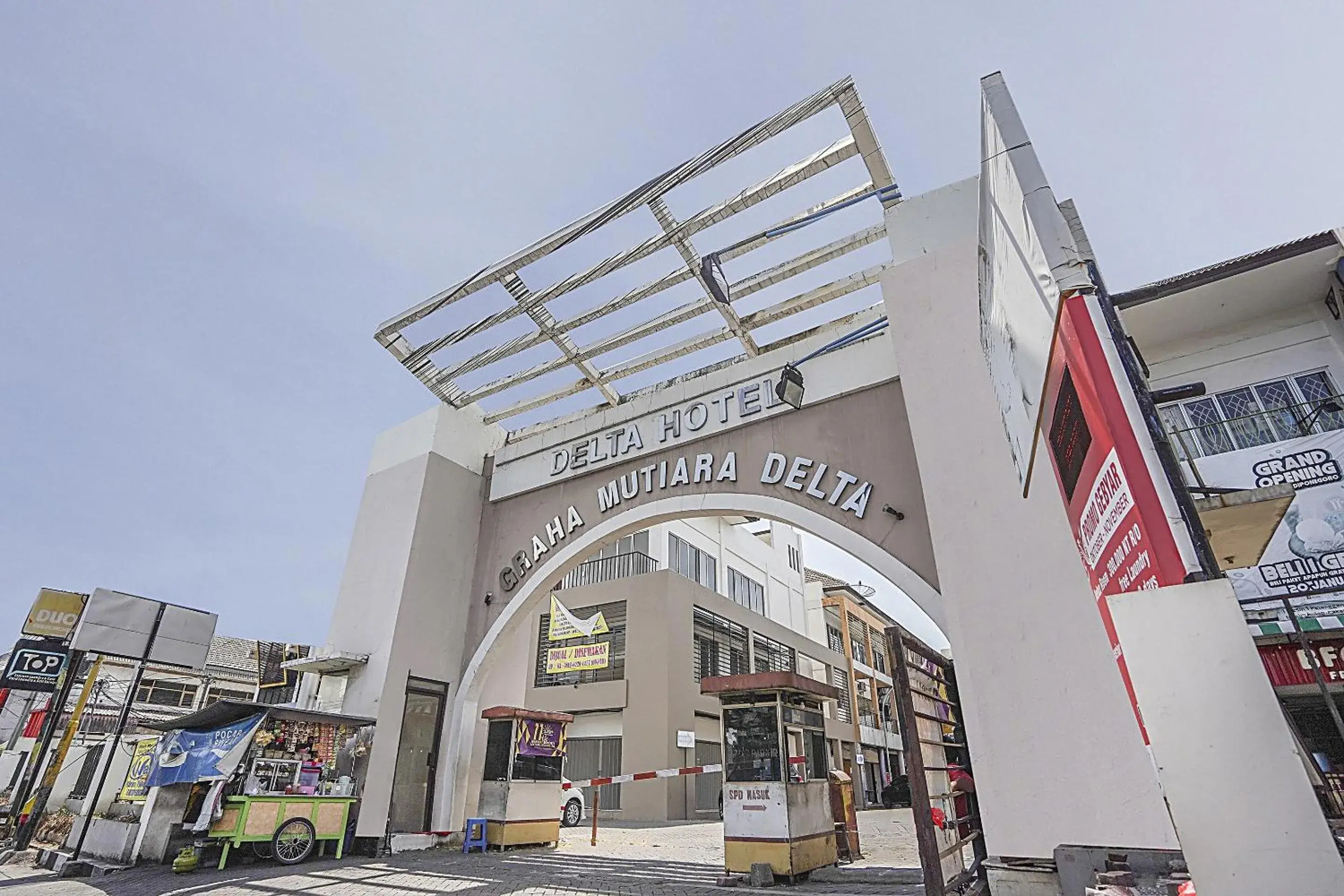 Collection O 90724 Hotel Sinar Sidoarjo Collection O 90724 Hotel Sinar Sidoarjo