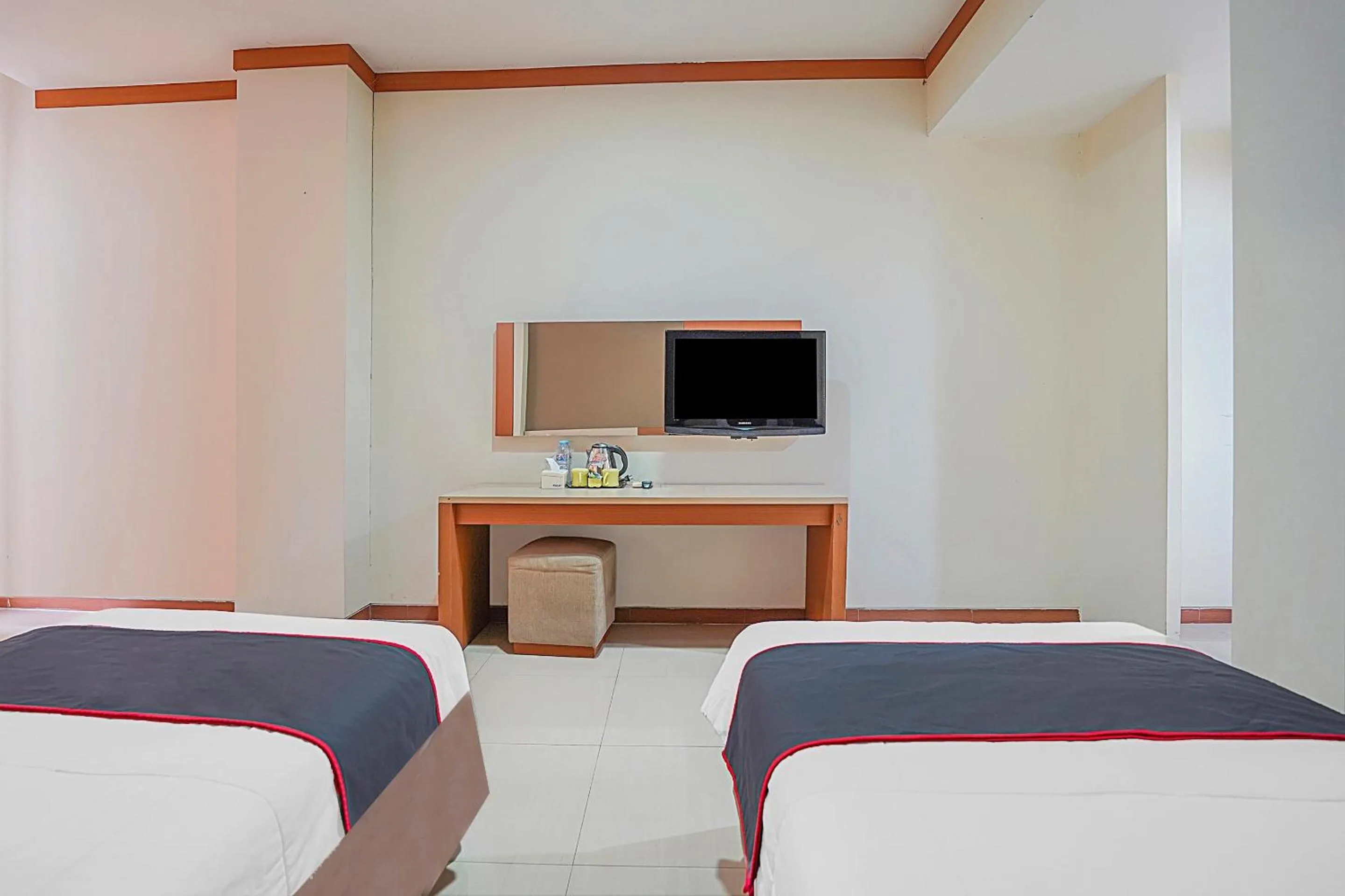 Bedroom in Collection O 90724 Hotel Sinar Sidoarjo