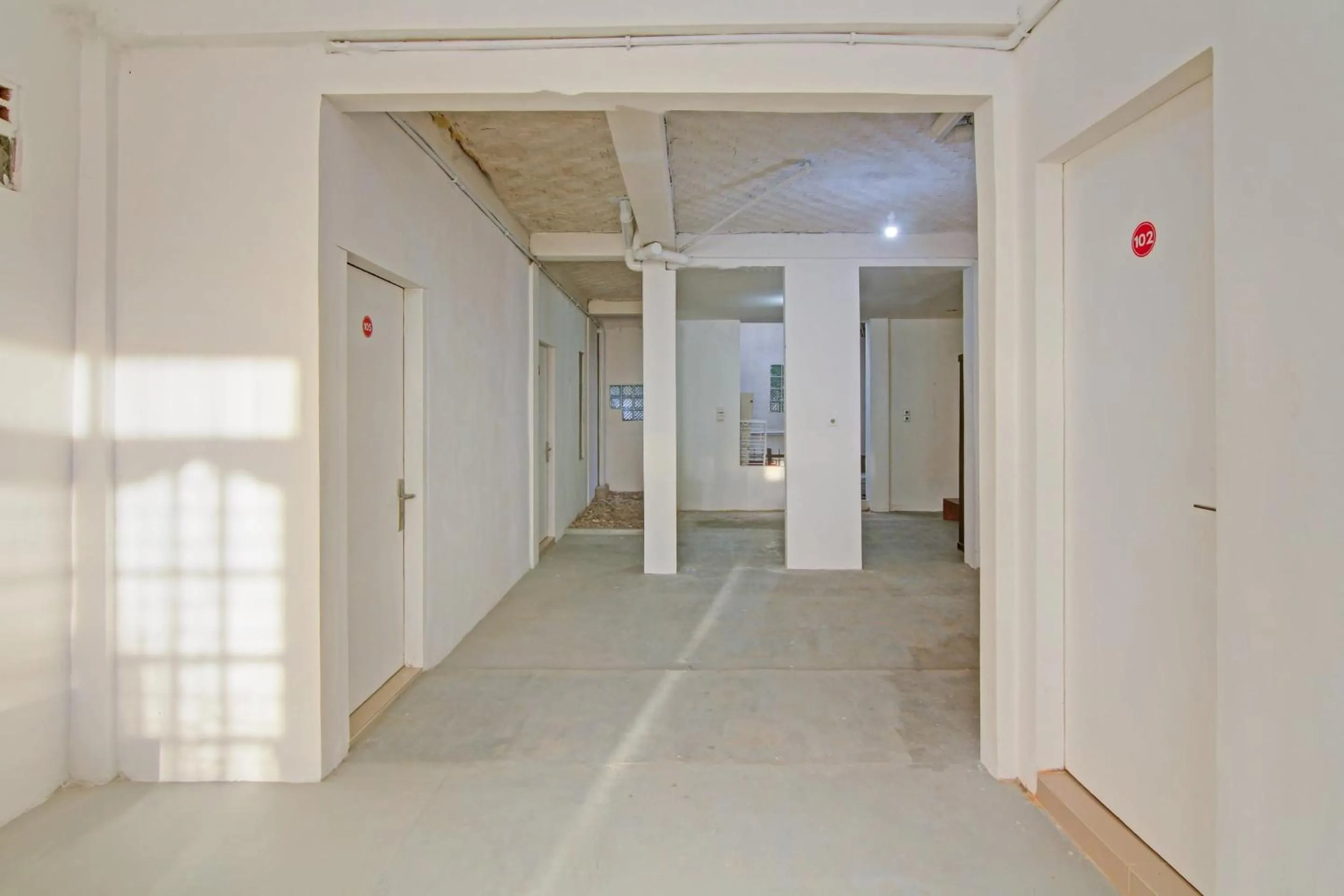 Lobby or reception in Hotel O Paris Street Residence Syariah