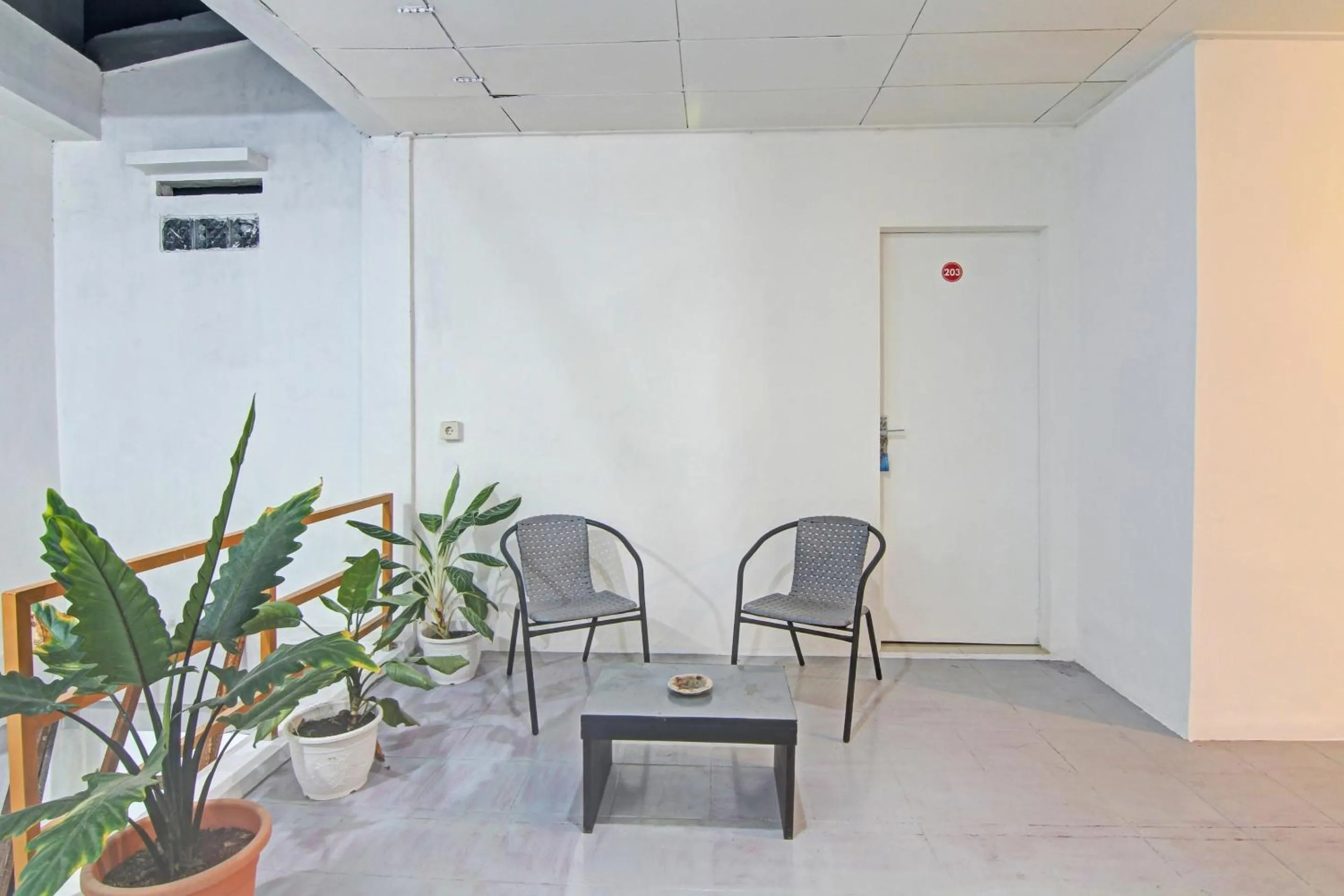 Lobby or reception in Hotel O Paris Street Residence Syariah