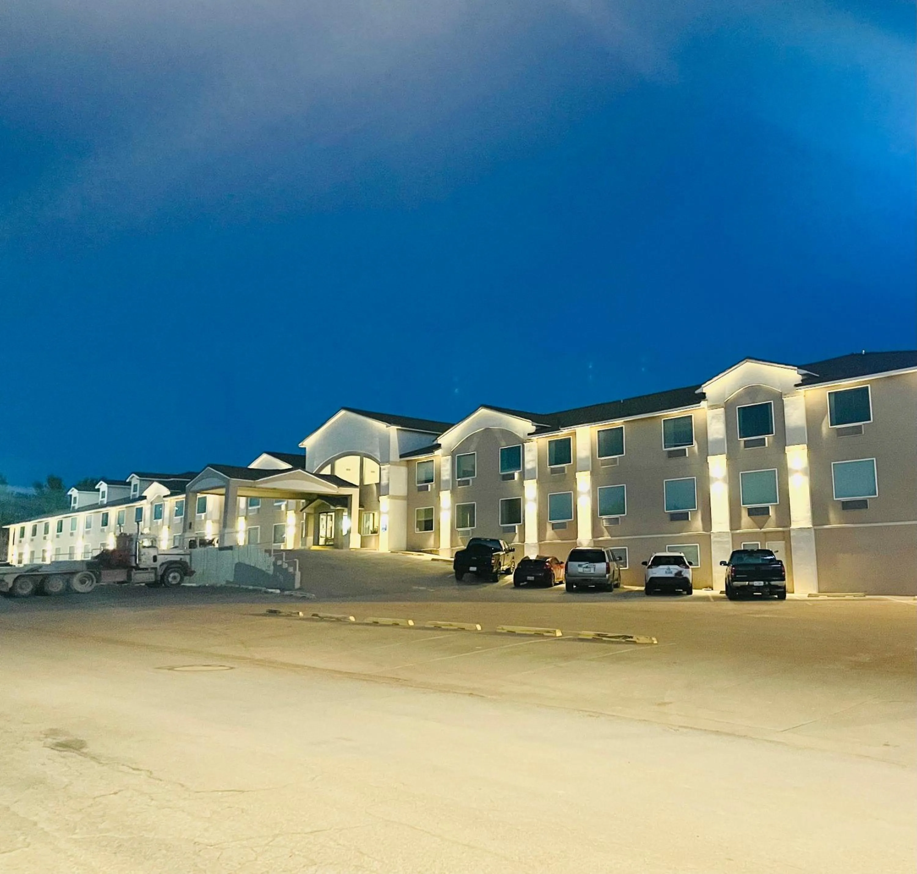 Property building in FairBridge Inn & Suites Canadian