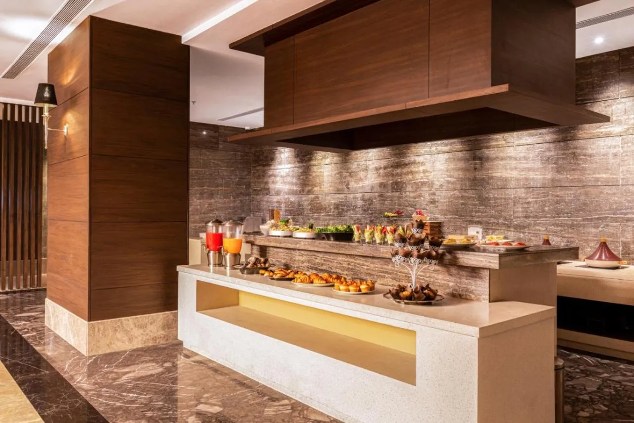 Buffet breakfast in Wyndham Chandigarh Mohali