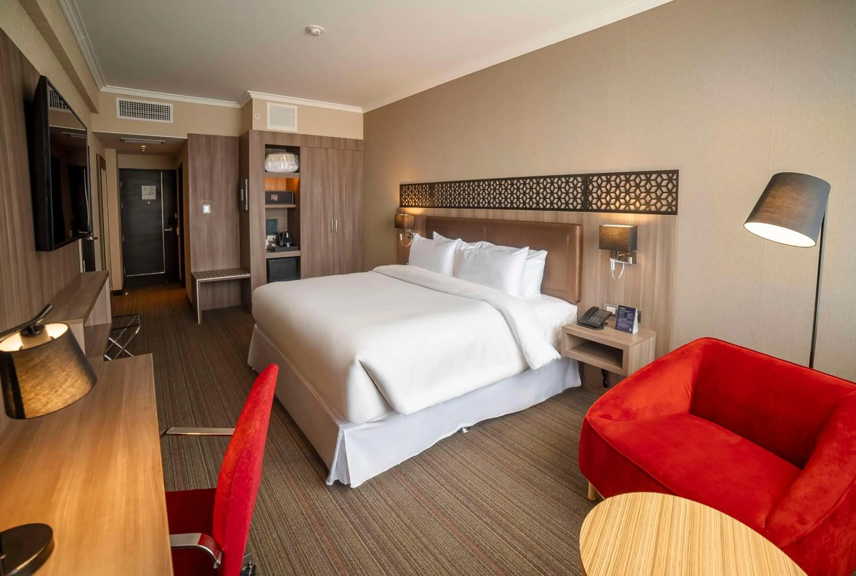 Bedroom, Bed in Doubletree By Hilton Trujillo