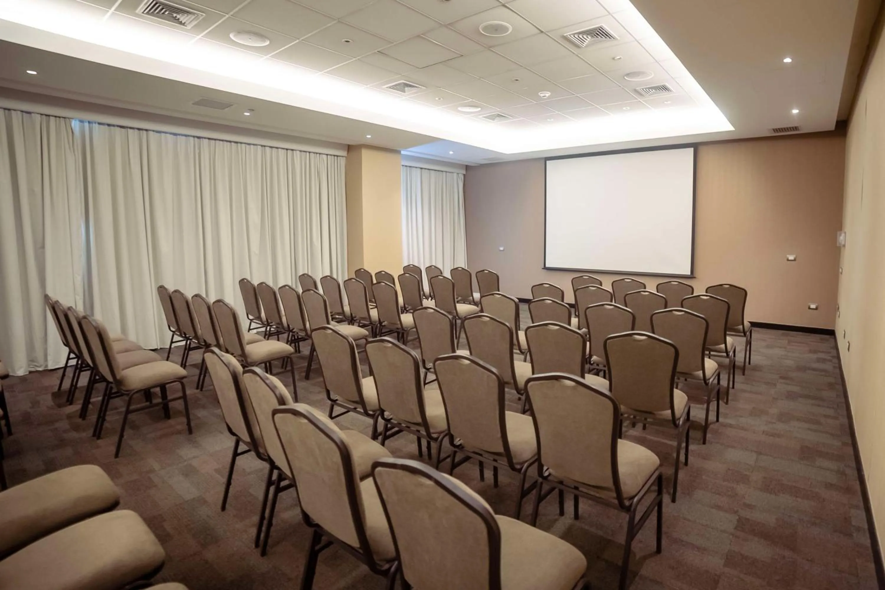 Meeting/conference room in Doubletree By Hilton Trujillo