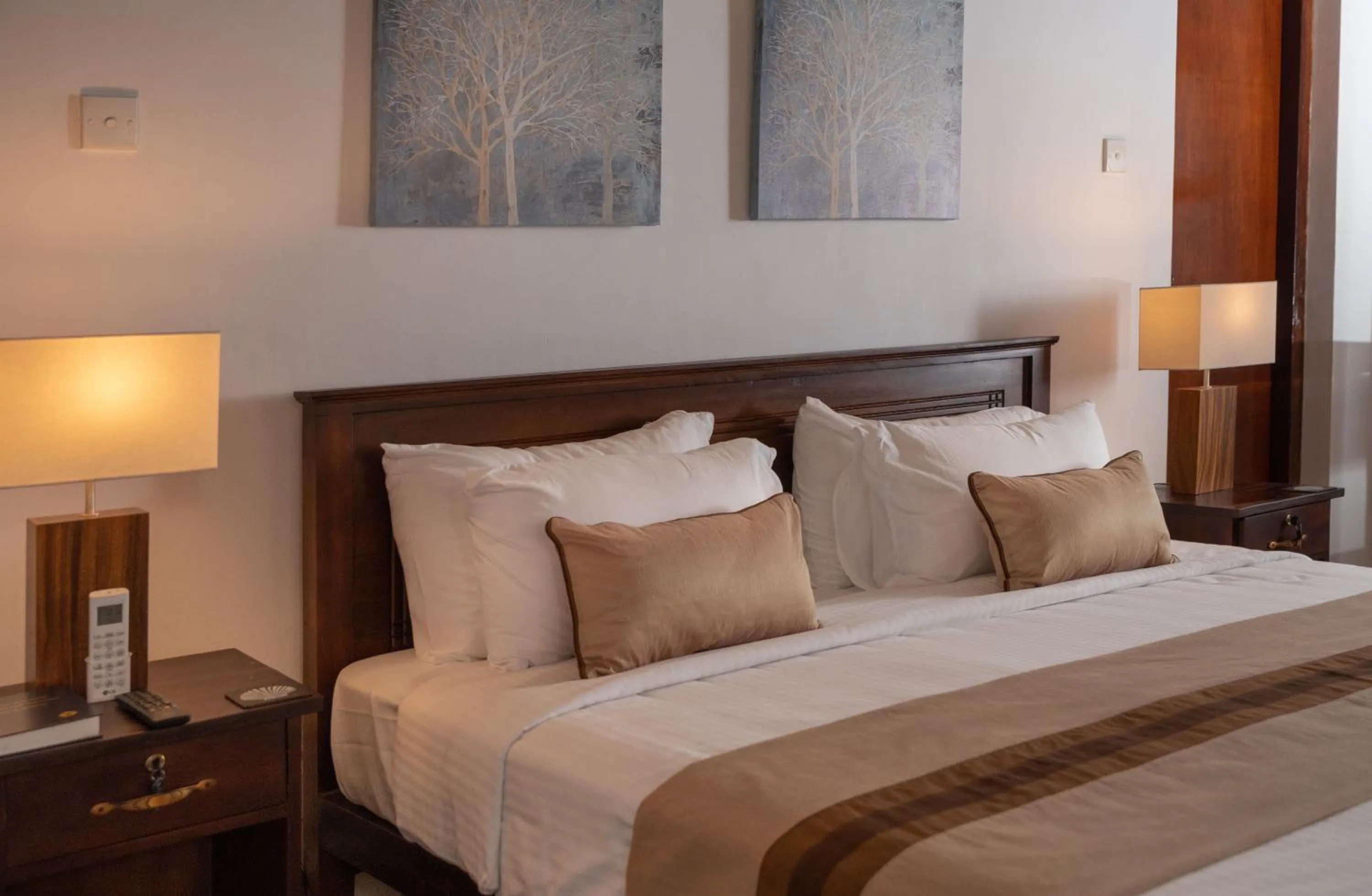 Photo of the whole room, Bed in Swarga Villa