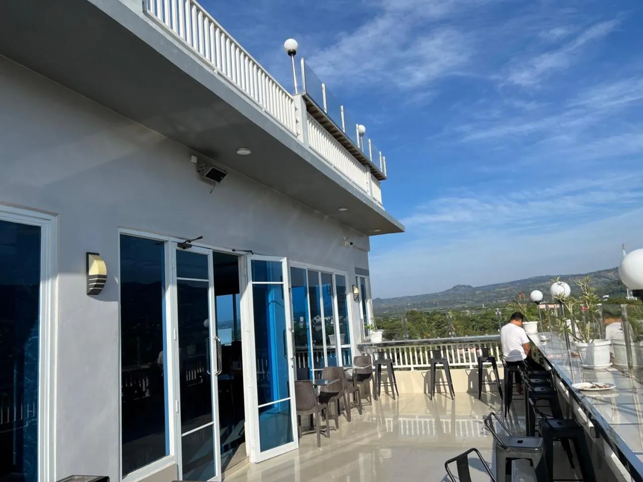 Restaurant/places to eat in Kirei Hotel