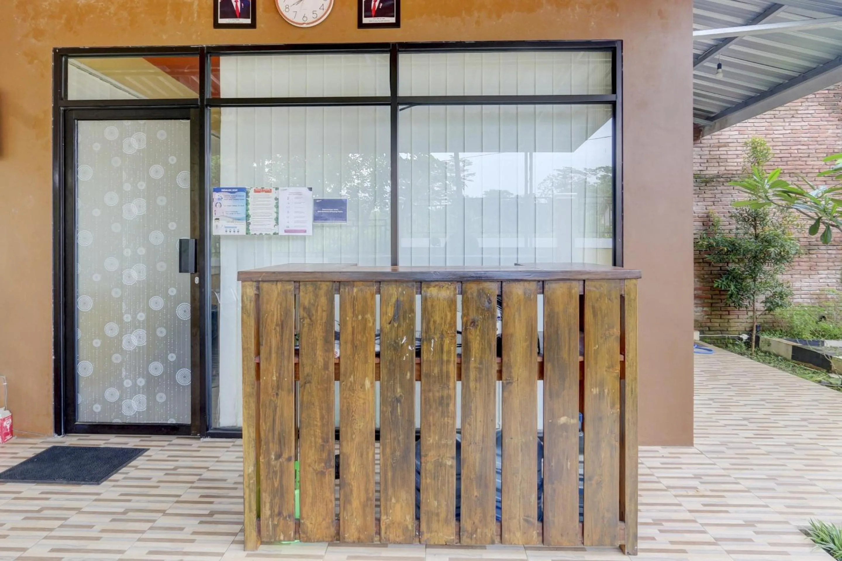 Lobby or reception in Hotel O D Kost In Kandri Semarang