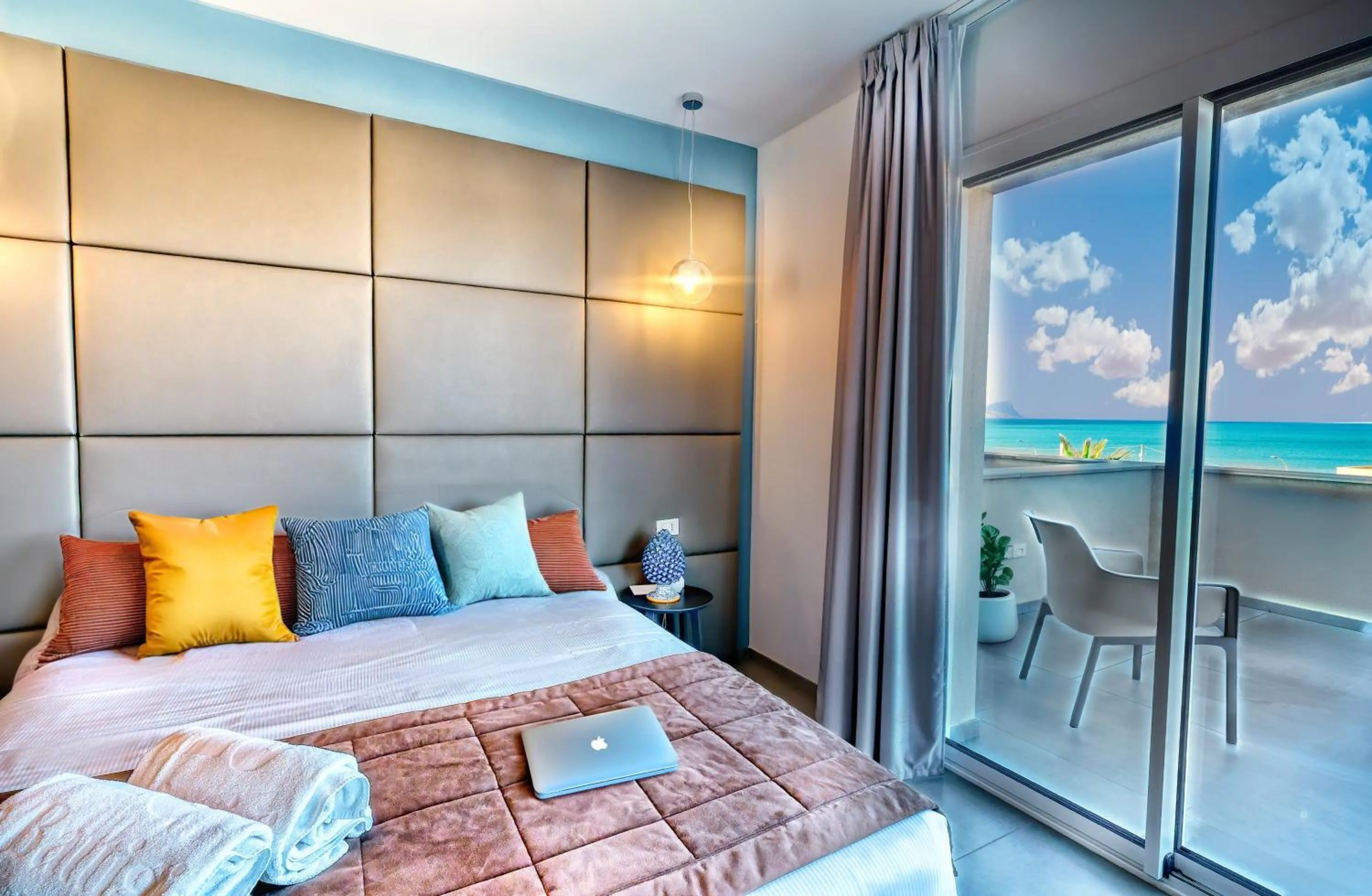 Bed in Resort La Battigia Beach & Spa