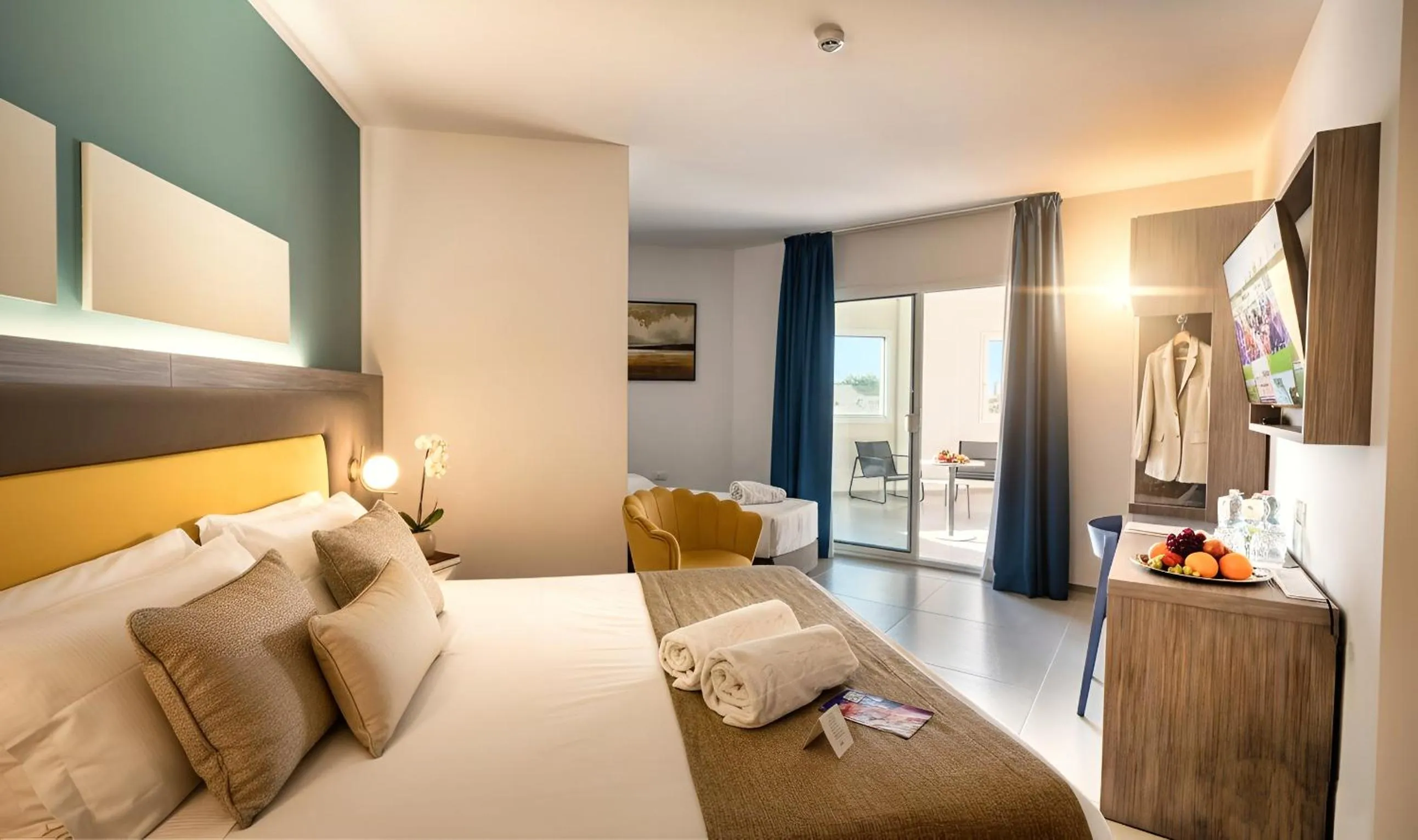 Bed in Resort La Battigia Beach & Spa