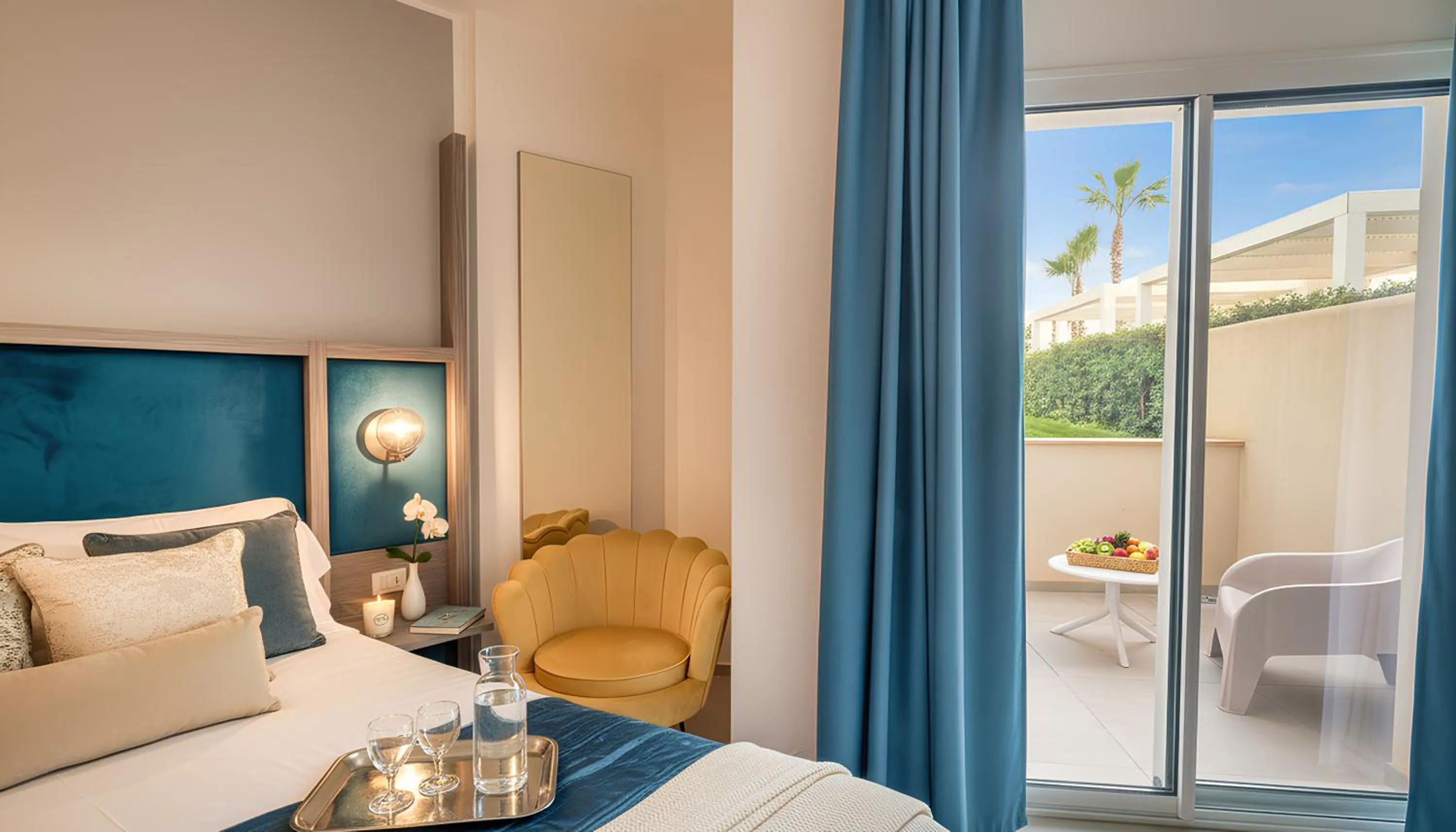 Bed in Resort La Battigia Beach & Spa