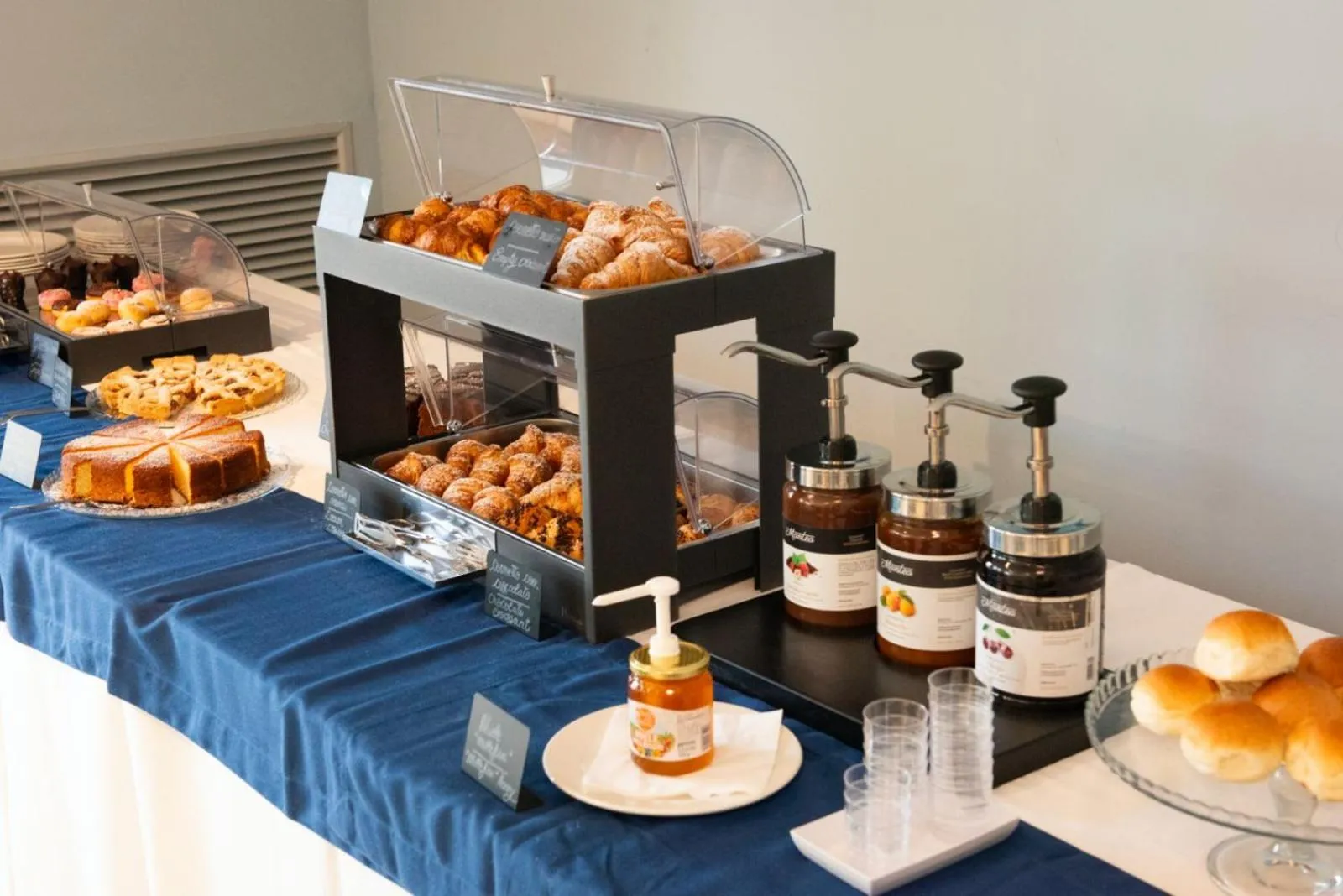 Breakfast in Resort La Battigia Beach & Spa