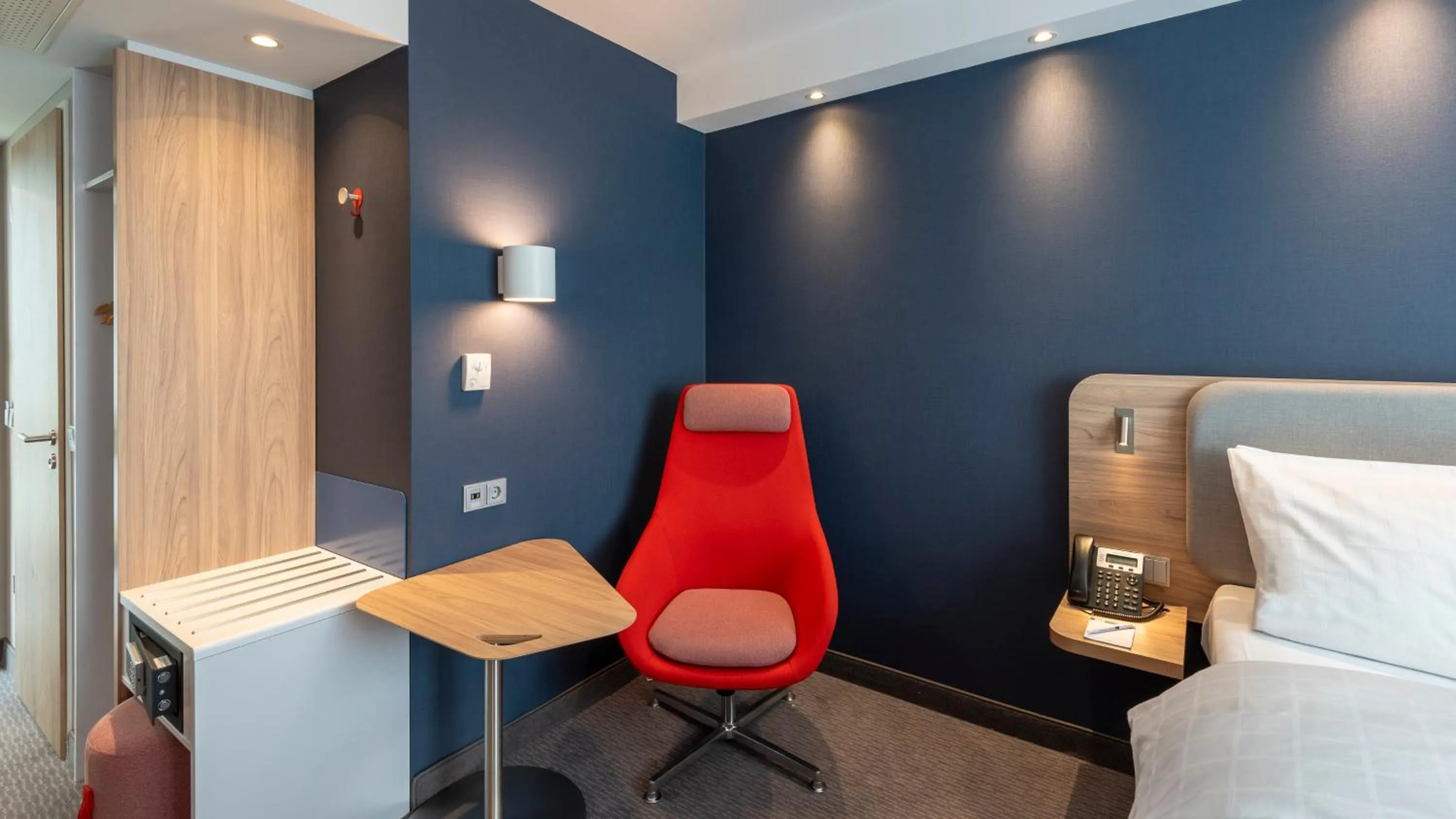 Photo of the whole room in Holiday Inn Express - Krefeld - Dusseldorf by IHG