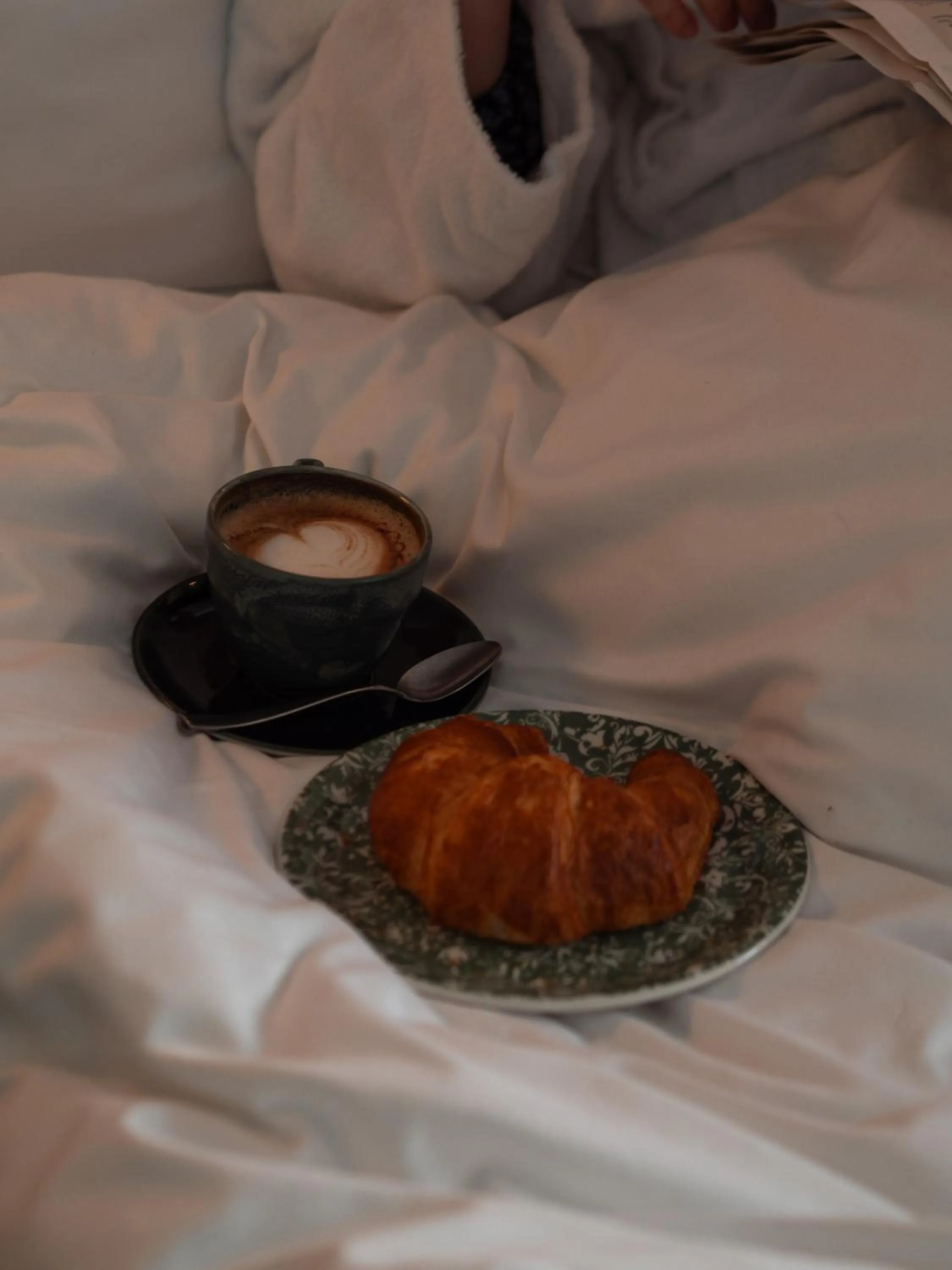 Photo of the whole room, Bed in Hotel Indigo Vienna - Naschmarkt by IHG