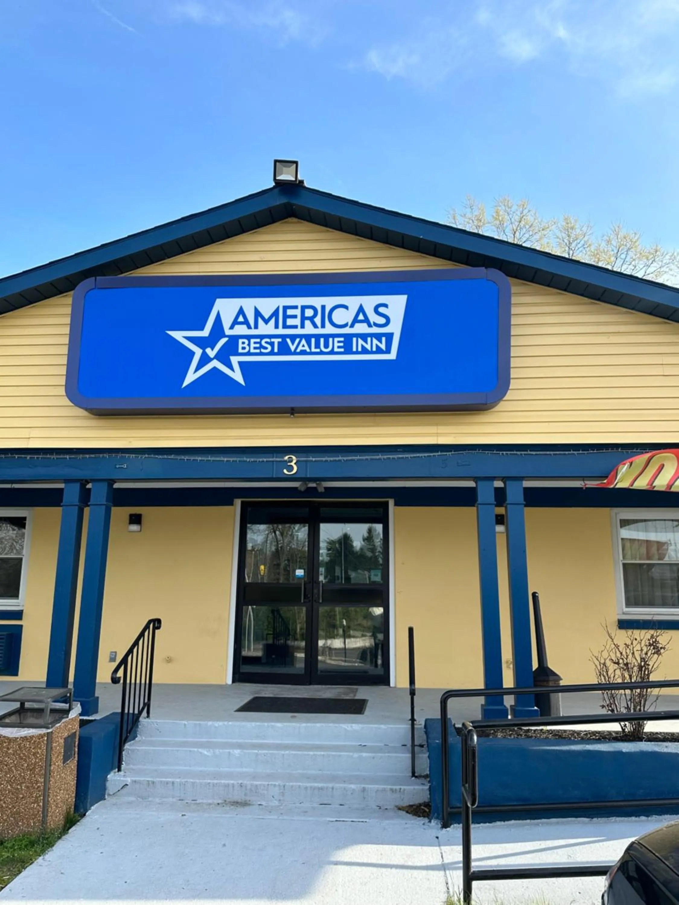 Property building in Americas Best Value Inn Carlisle