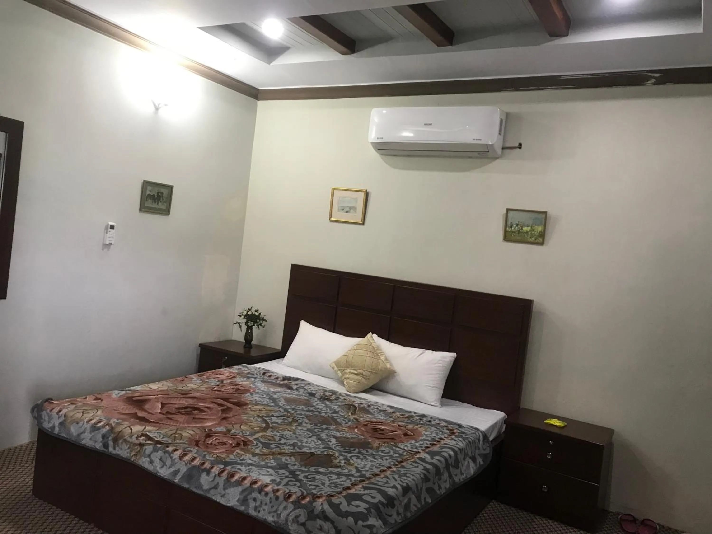 Bed in SWAT HiLL ViEW RESORT-only for families
