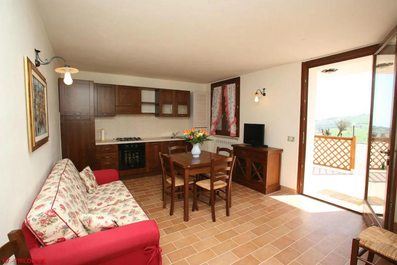Kitchen or kitchenette in La casa di Carla