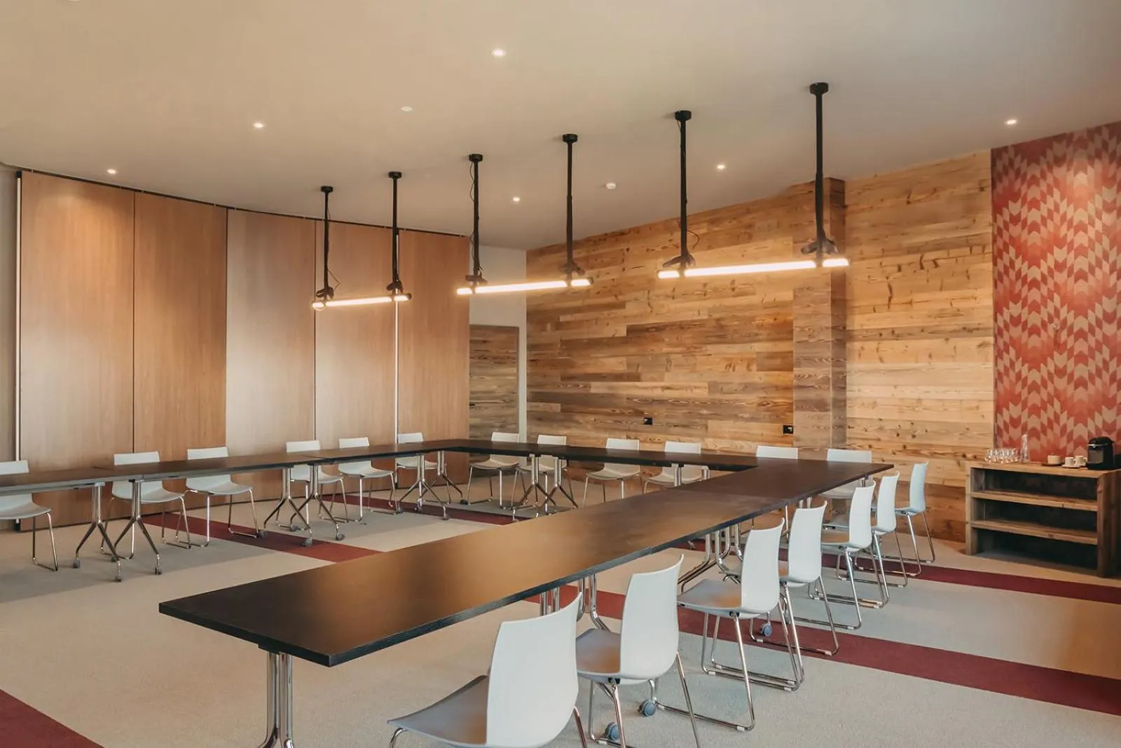 Business facilities in Eringer Hotel