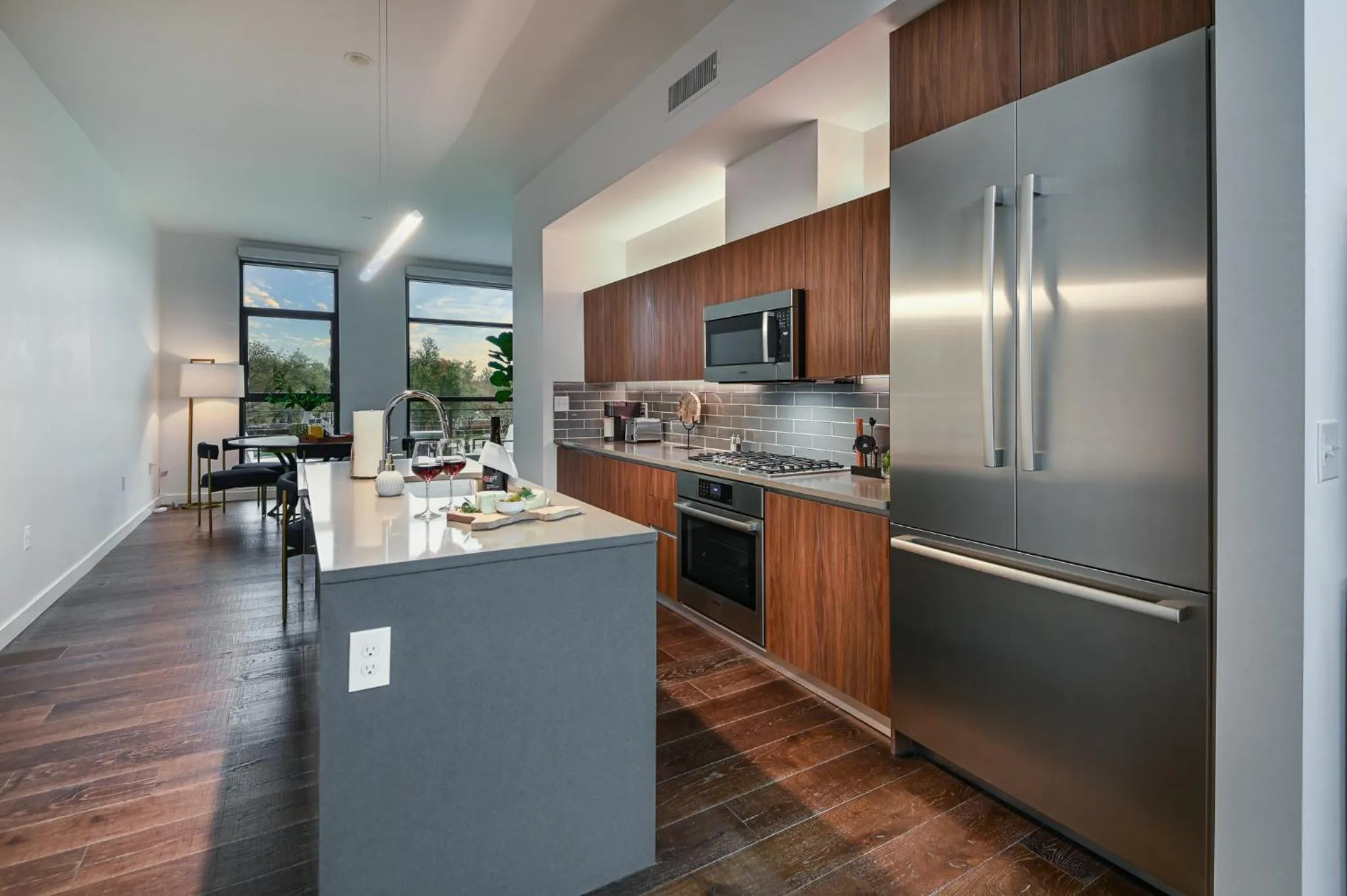 dishwasher in Drey Hotel