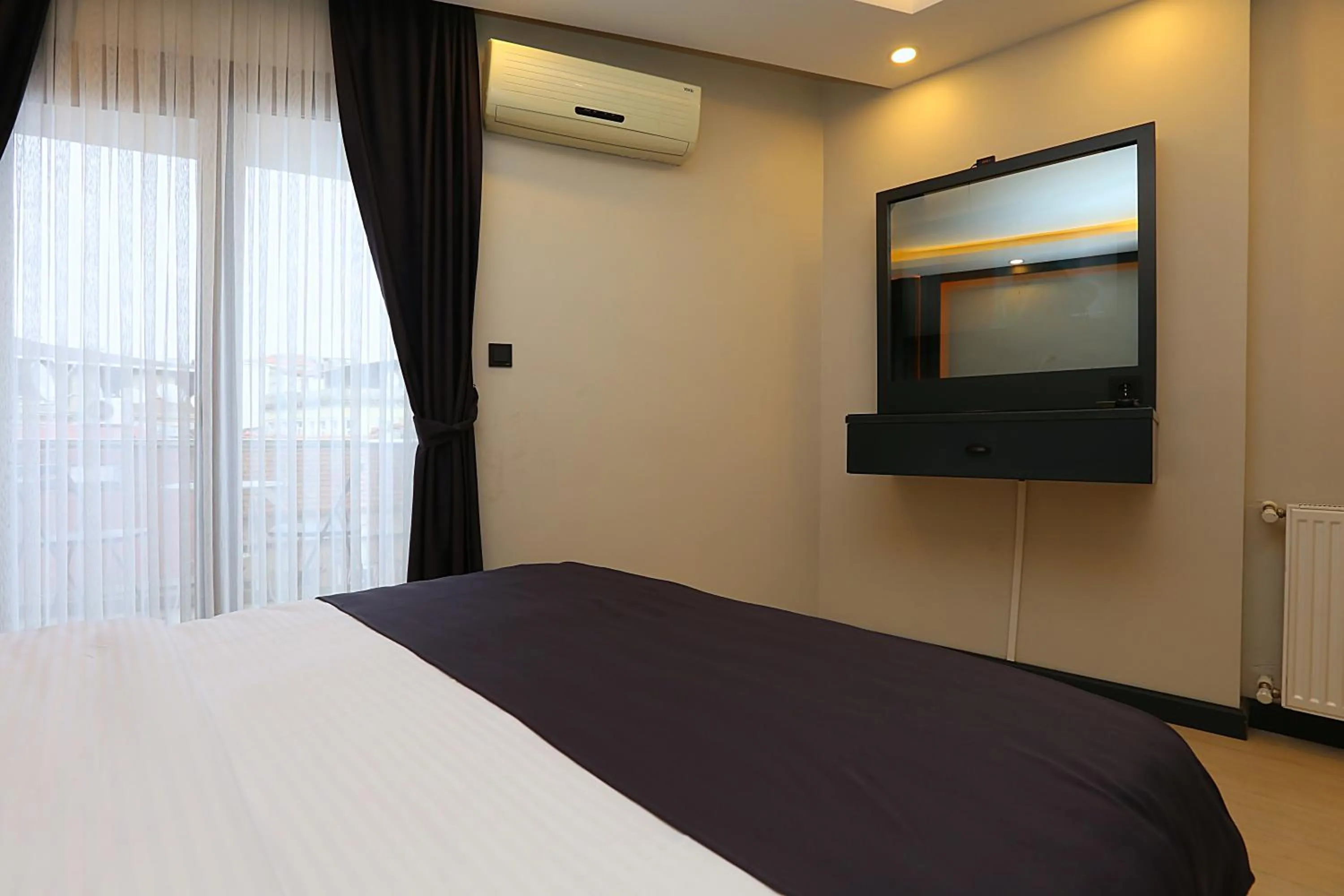 Bed in Galata King Suite Hotel