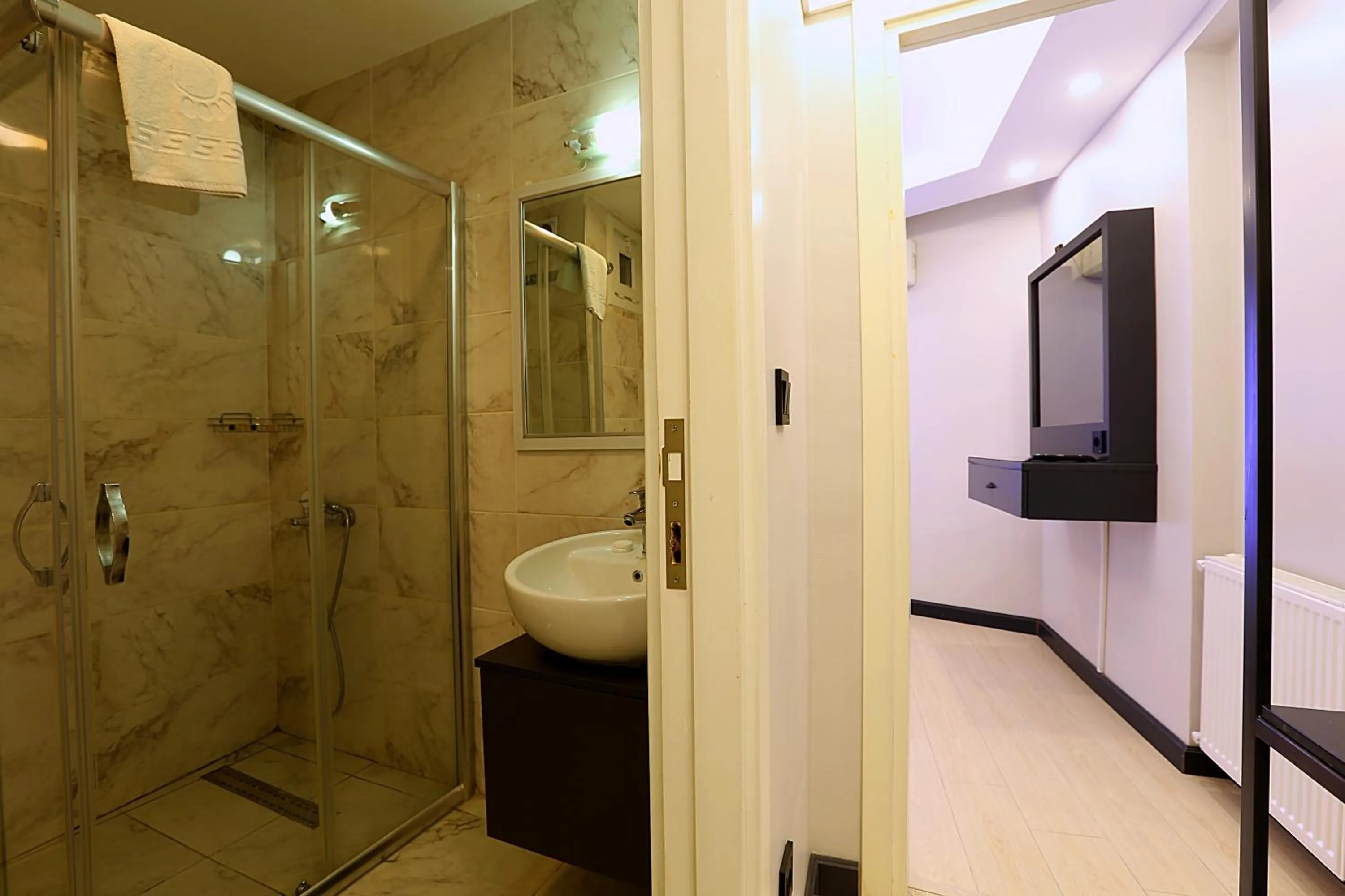 Bathroom in Galata King Suite Hotel