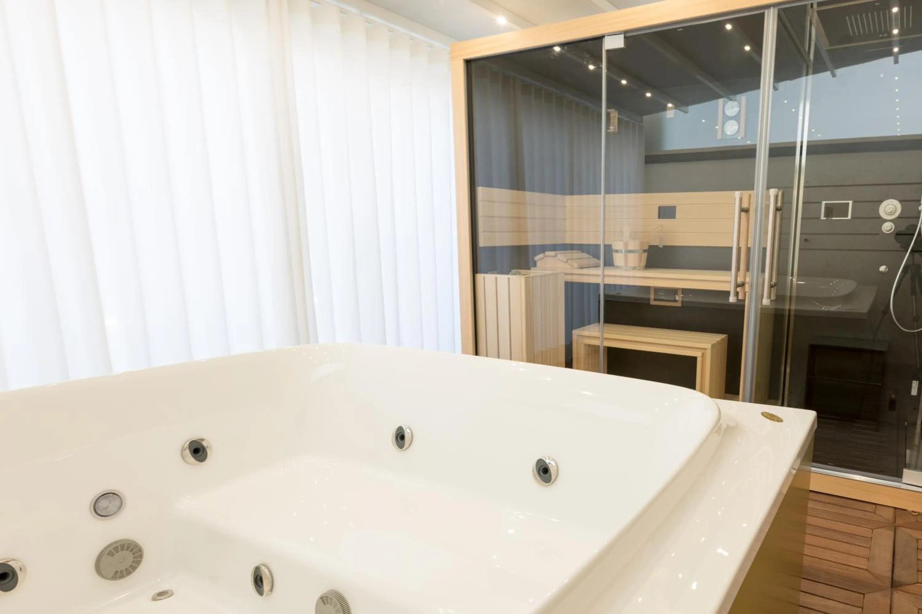 Bathroom in DB home experience